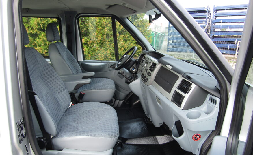 Ford Tourneo 300 L1H1