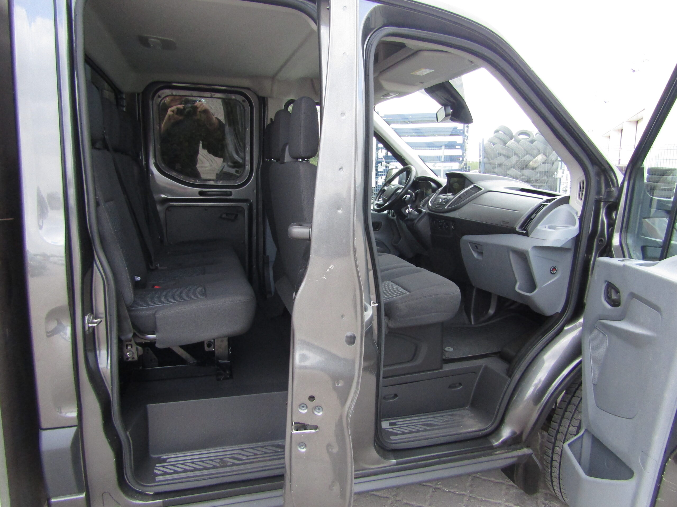 Ford Transit Doka L4H1 7Ps