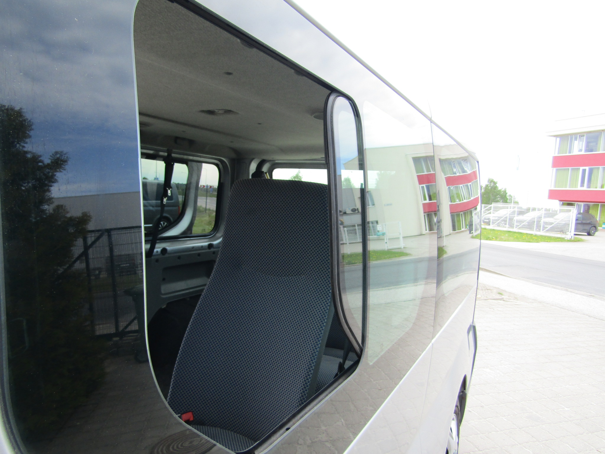 Opel Vivaro L2H1 INVA