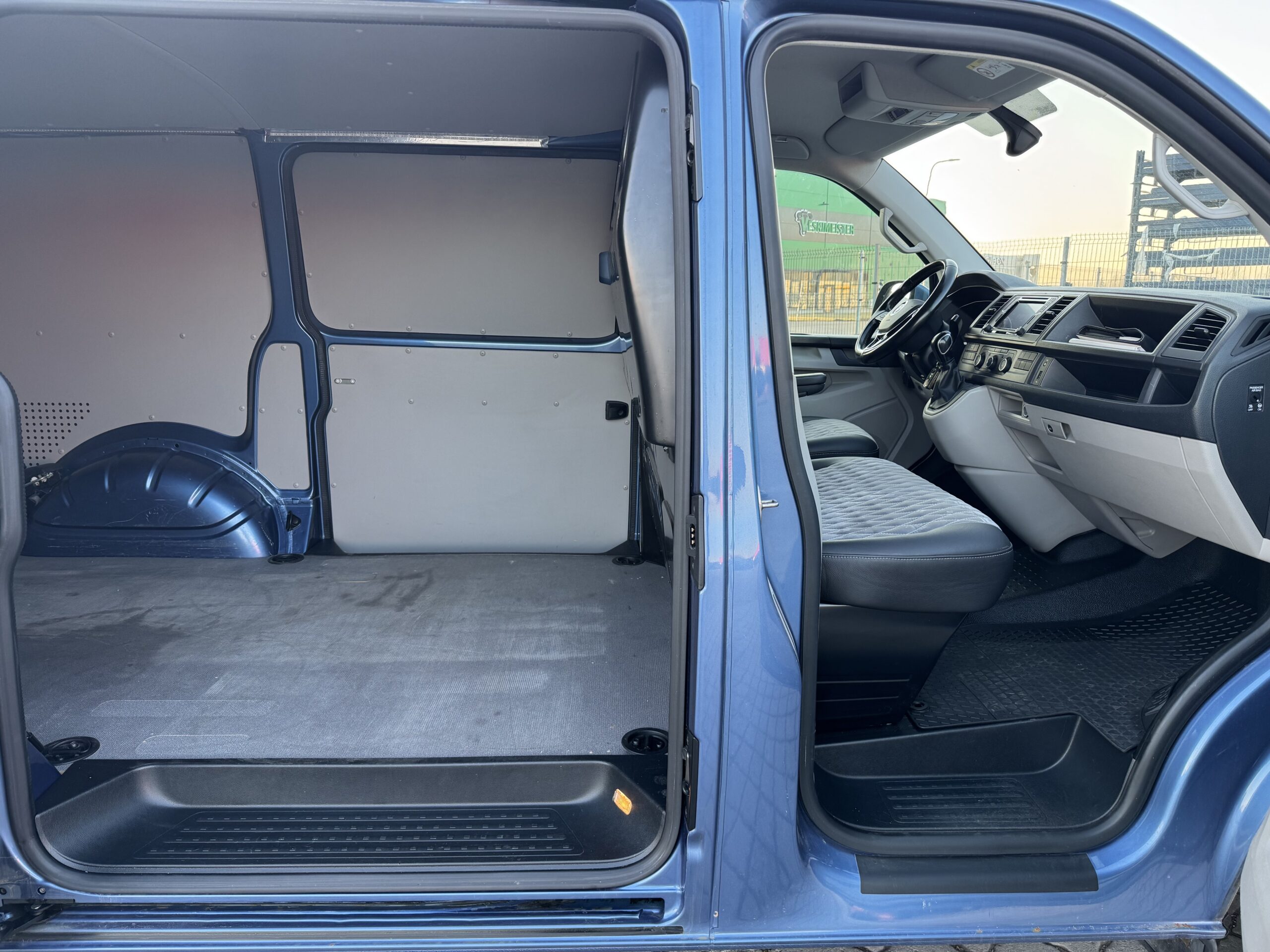 Volkswagen Transporter T6 L1H1 9.2017 4-Motion Highline Dsg