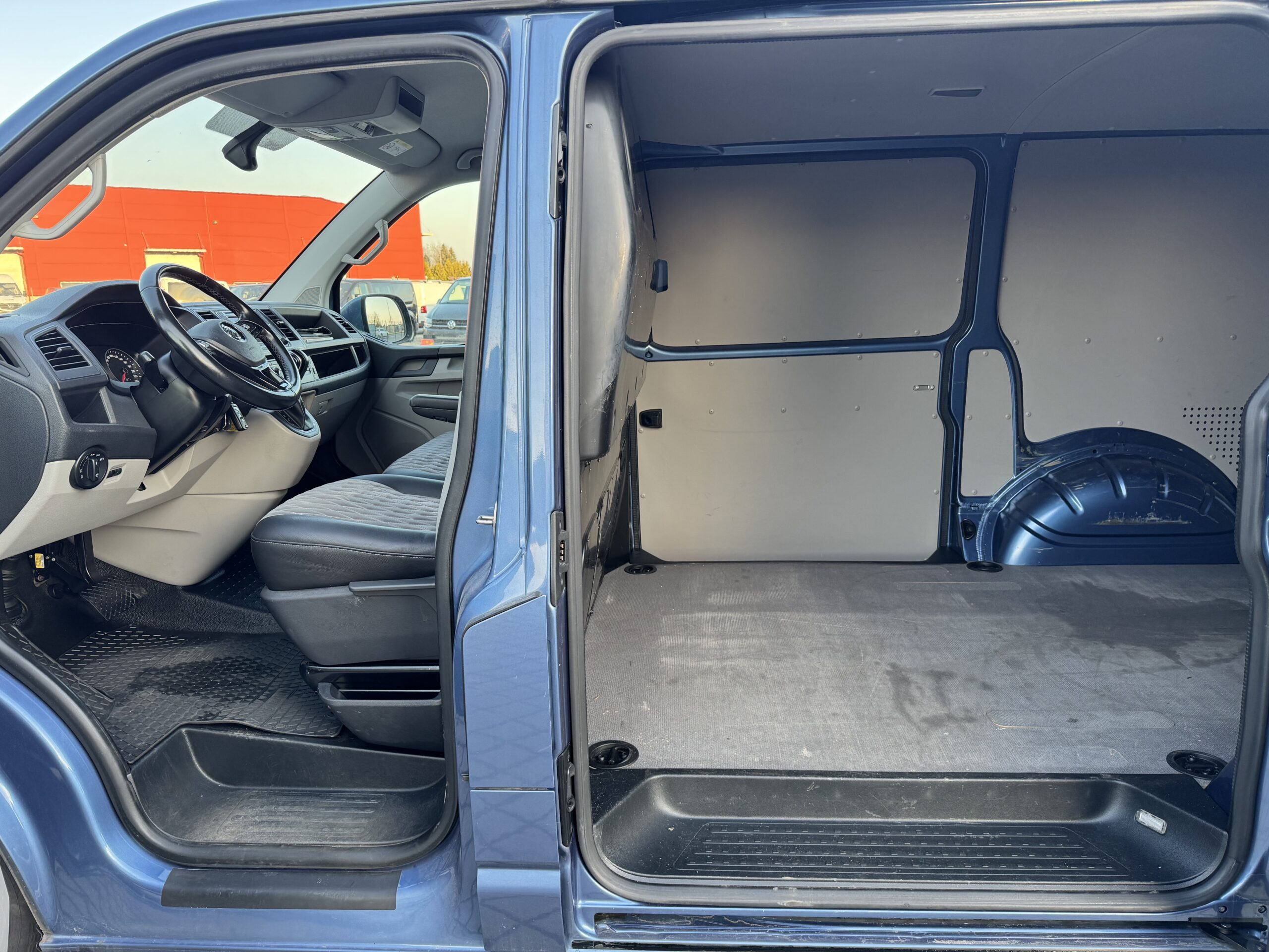 Volkswagen Transporter T6 L1H1 9.2017 4-Motion Highline Dsg