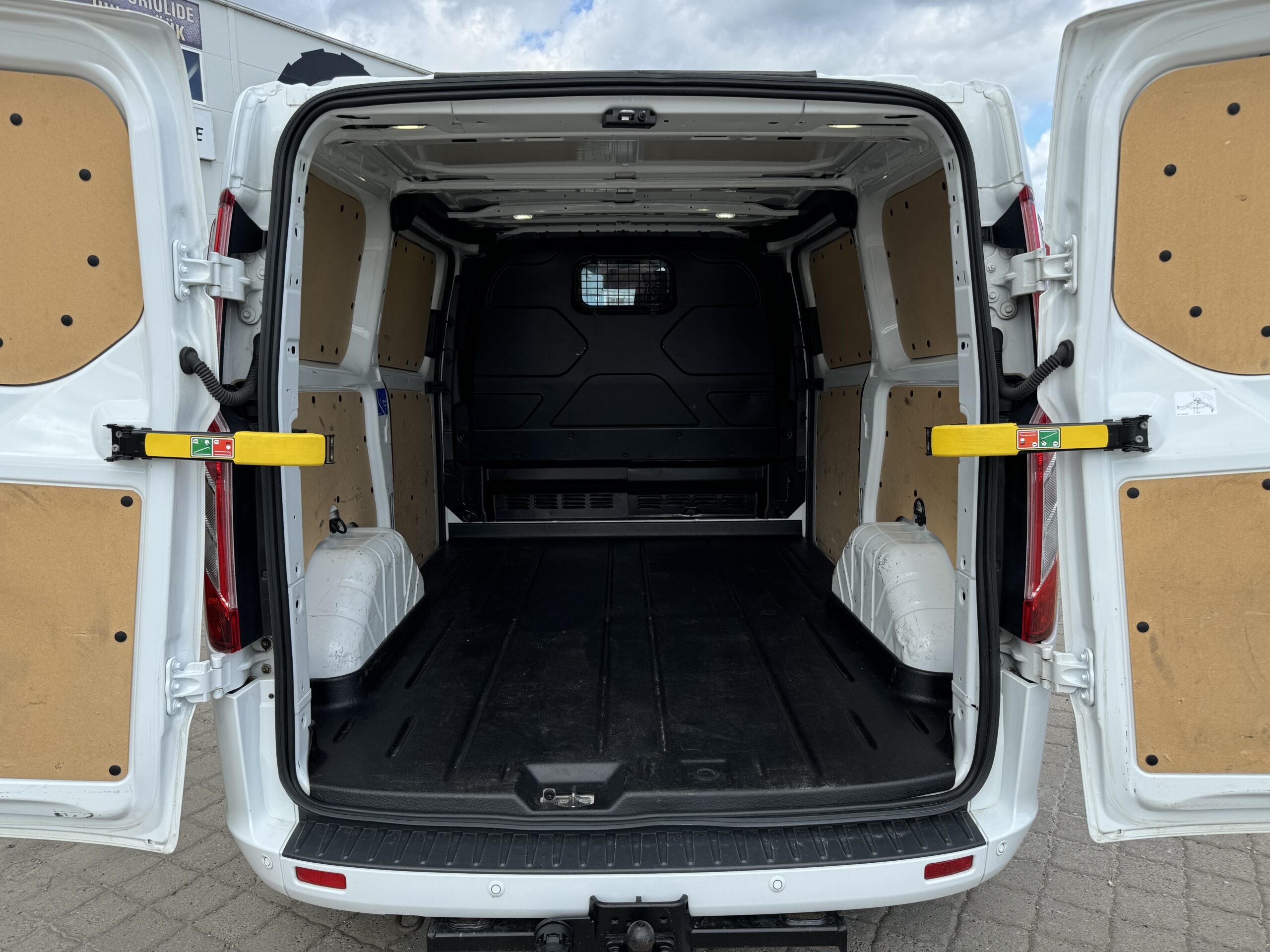 Ford Transit Custom L1H1 Titanium Aut.