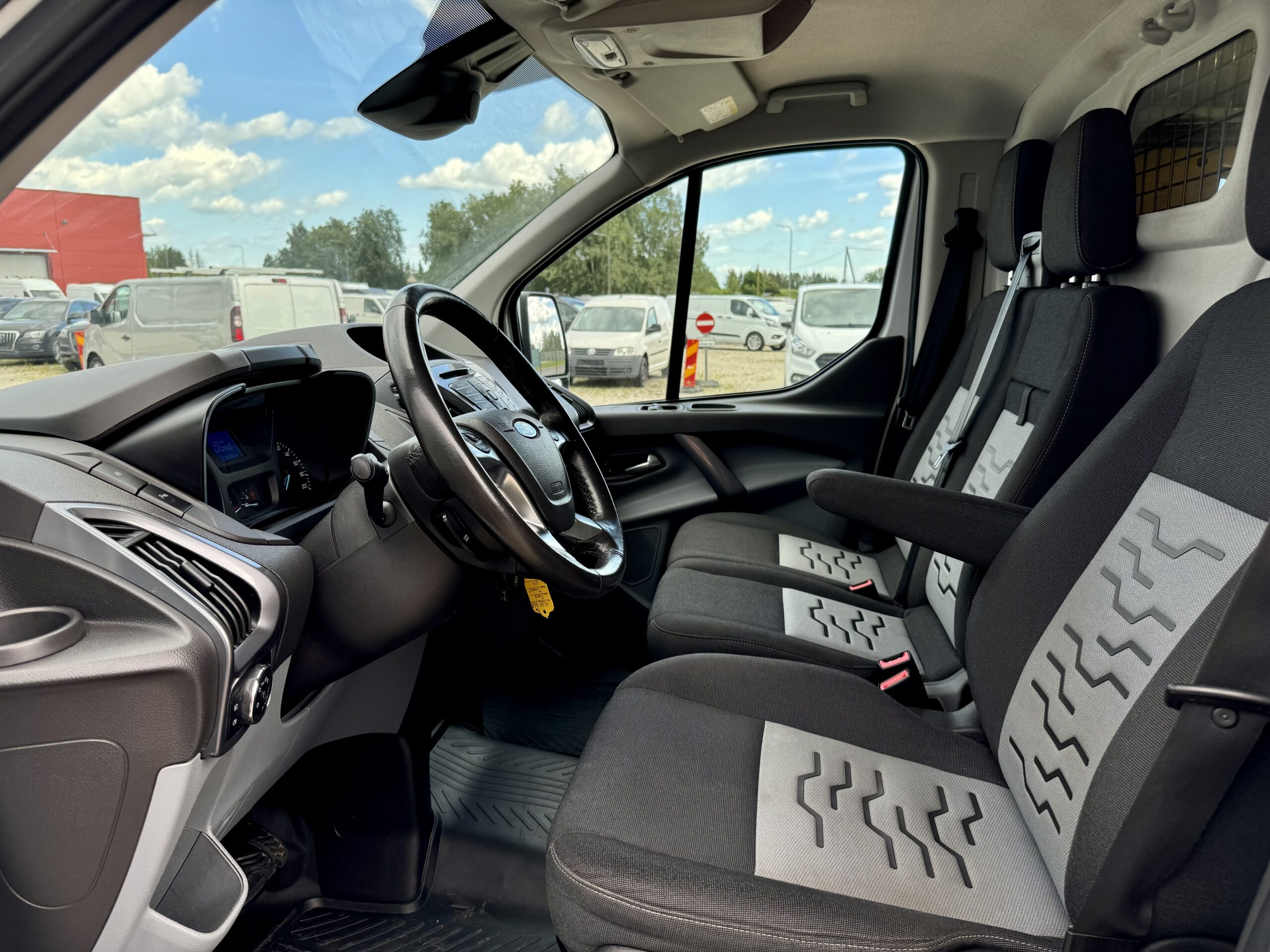 Ford Transit Custom L1H1 Titanium Aut.