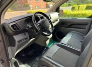 Peugeot Expert L3H1 180 Aut. Serviceline HUD