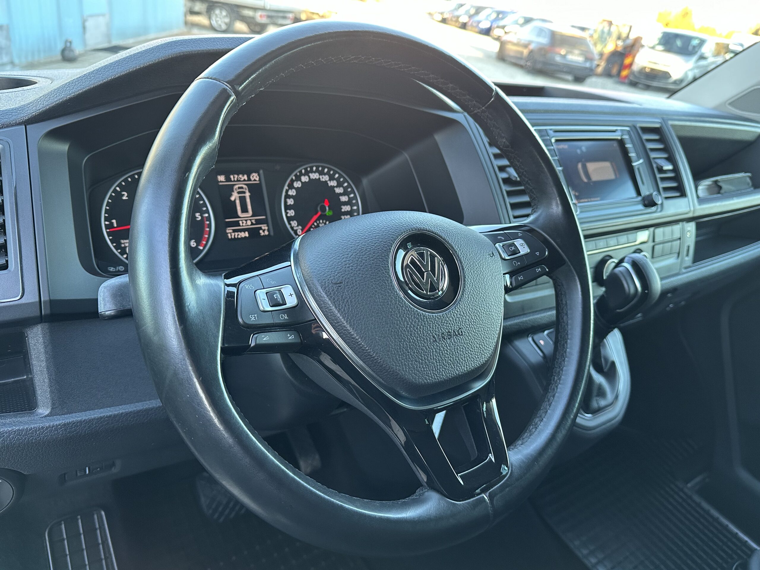 Volkswagen Caravelle L2H1 Comfortline INVA Dsg