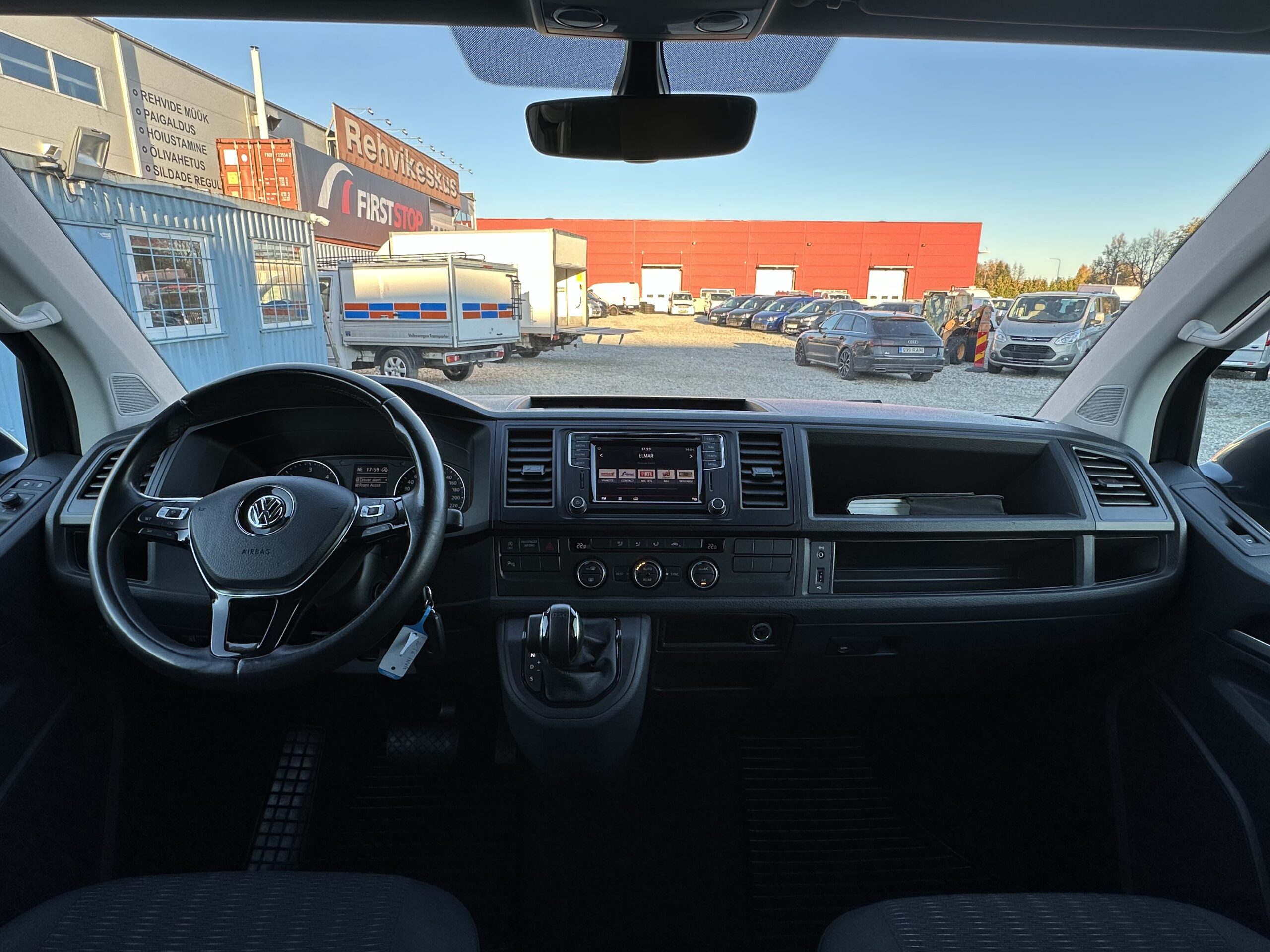 Volkswagen Caravelle L2H1 Comfortline INVA Dsg