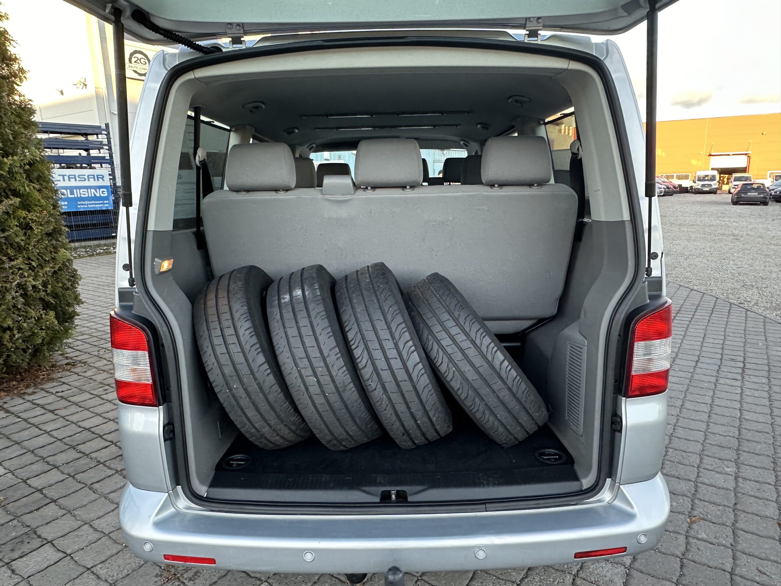 Volkswagen Caravelle L1H1 4-Motion Comfortline