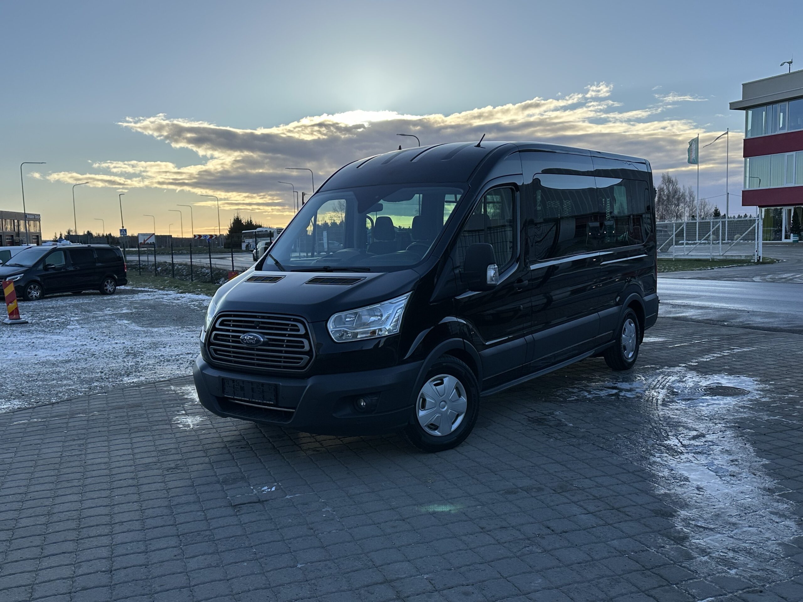 Ford Transit L3H2 INVA