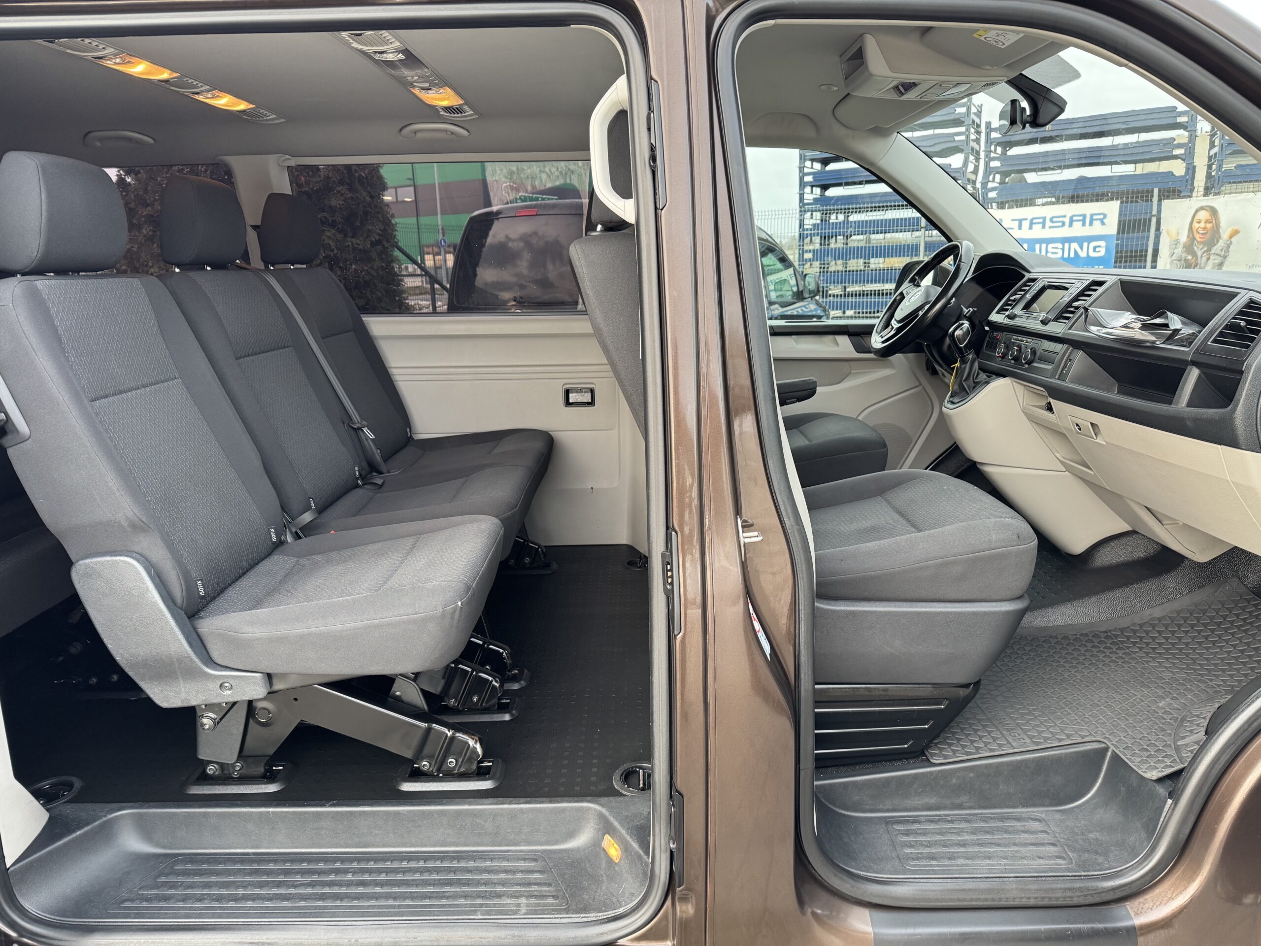 Volkswagen Caravelle L2H1 Comfortline Dsg