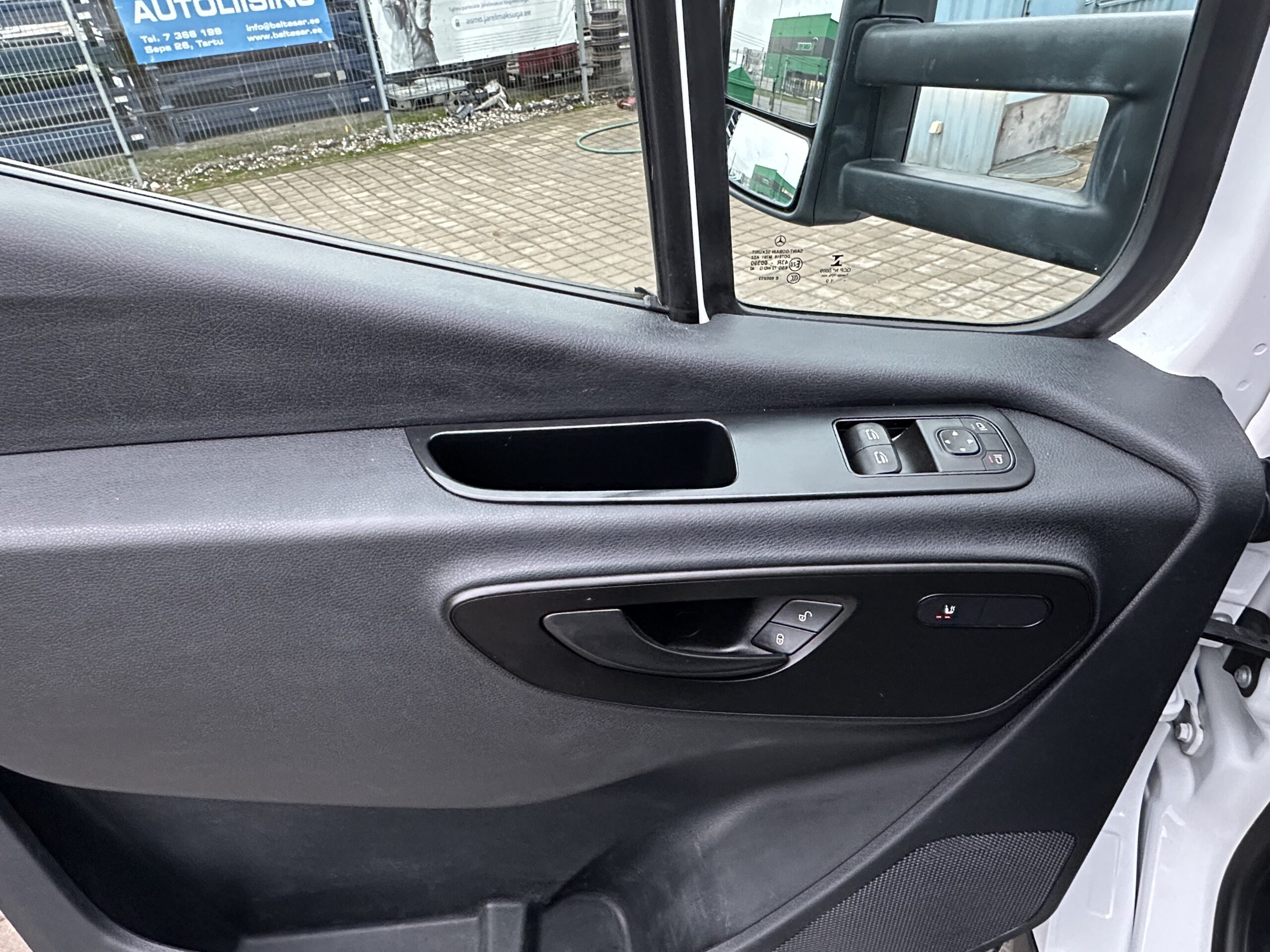 Mercedes-Benz Sprinter 516 L4 Doka