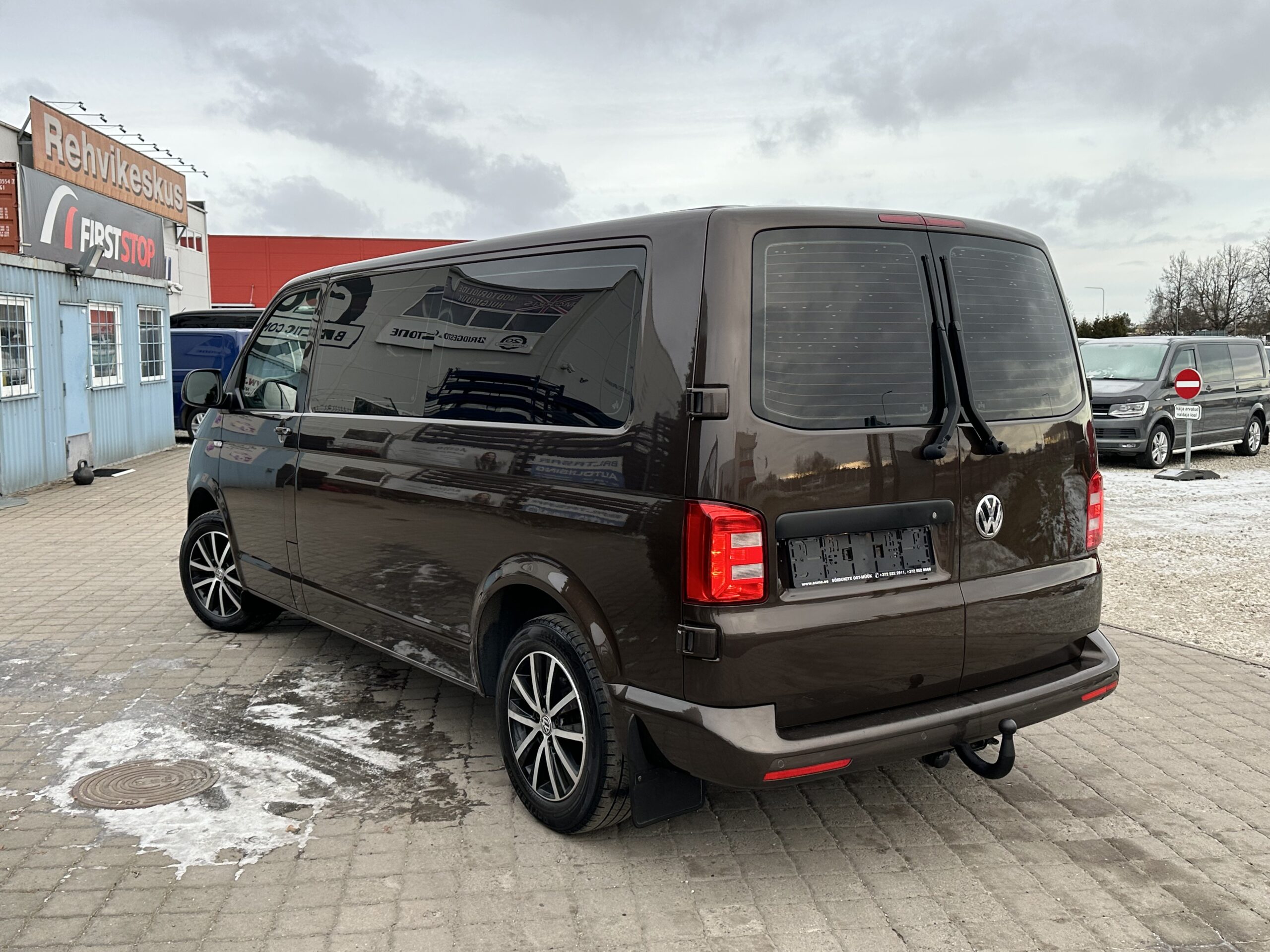 Volkswagen Caravelle L2H1 Comfortline Dsg