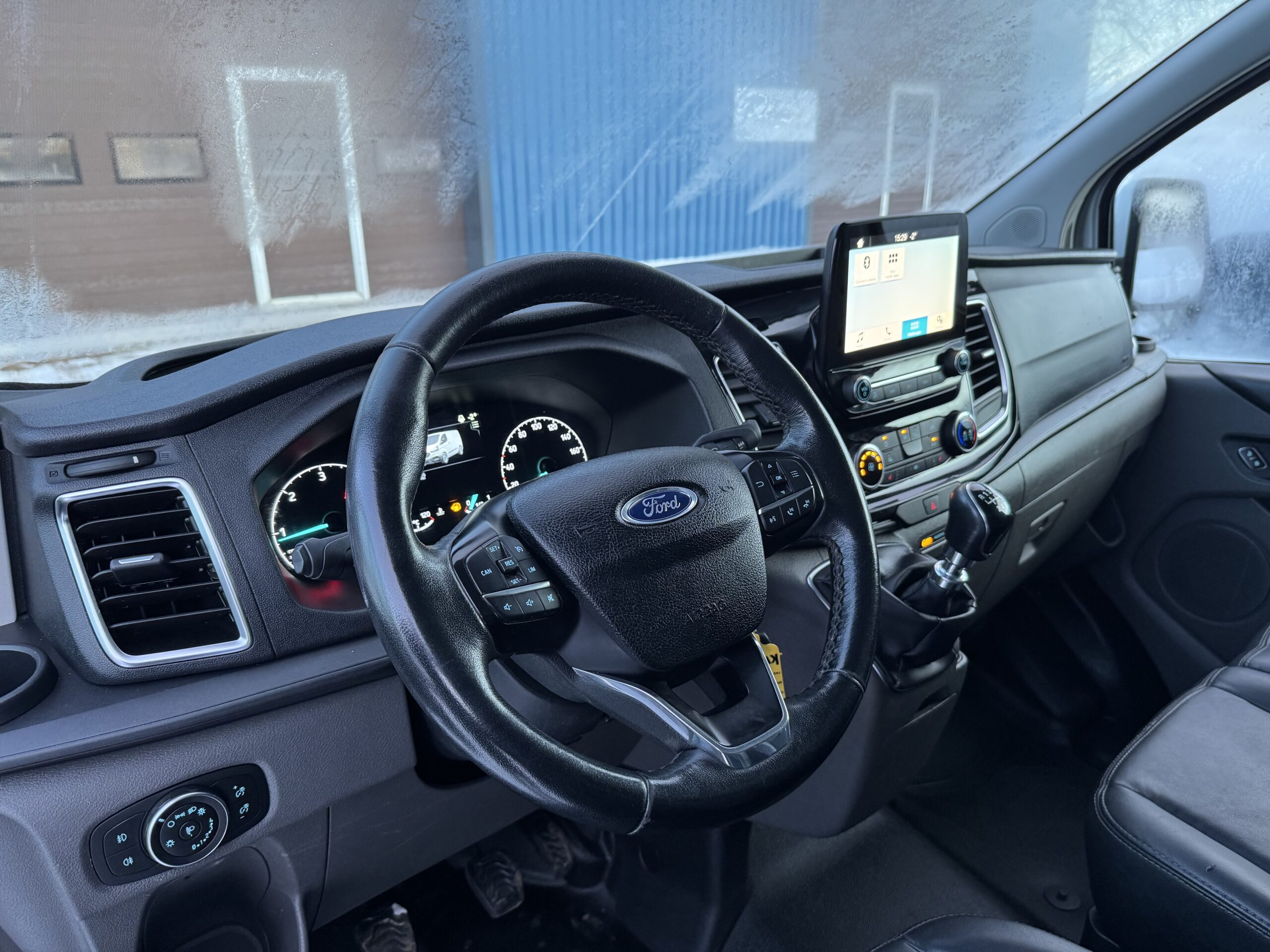 Ford Transit Custom L2H1 Titanium Sport