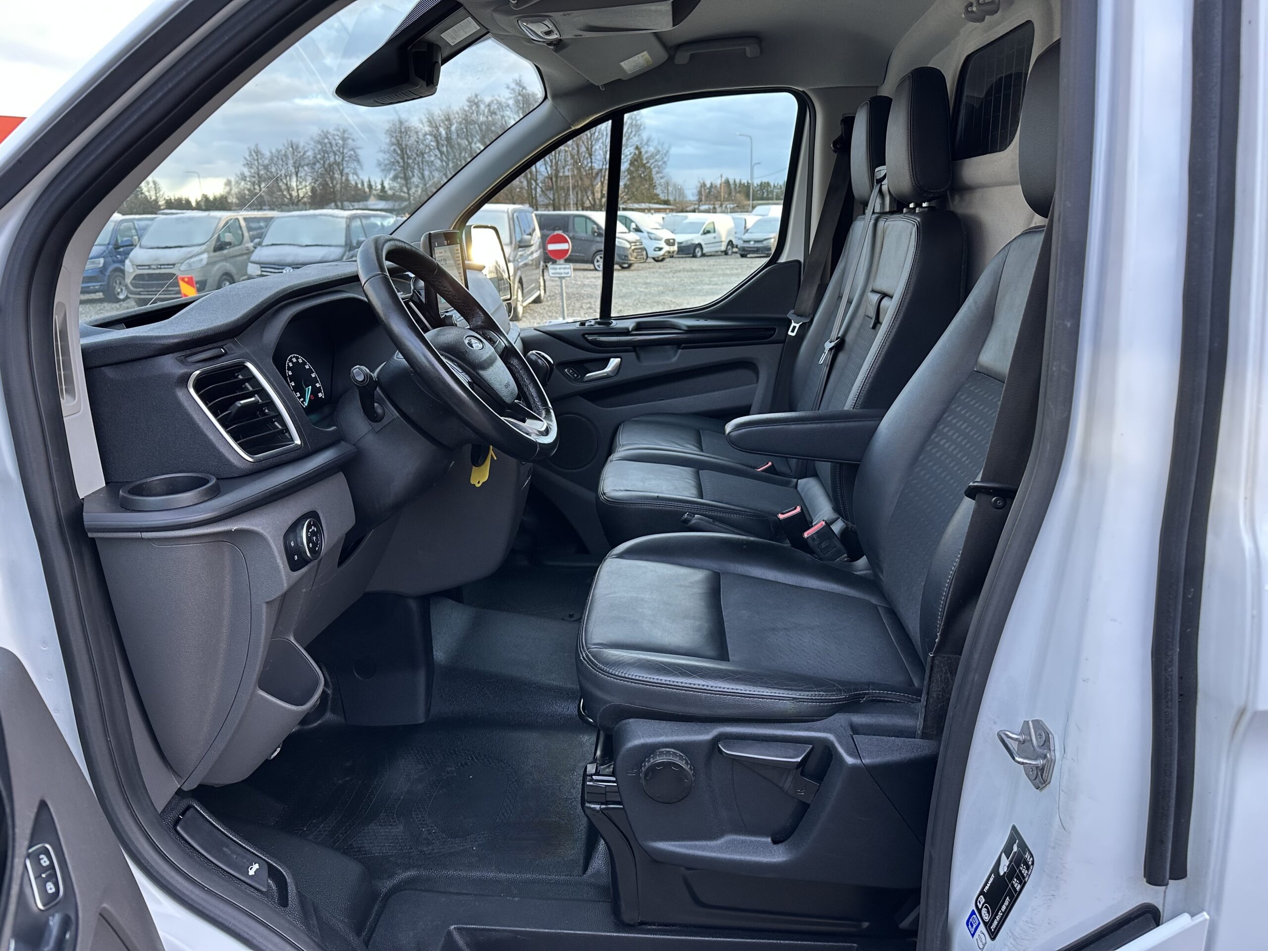 Ford Transit Custom L2H1 Titanium Sport