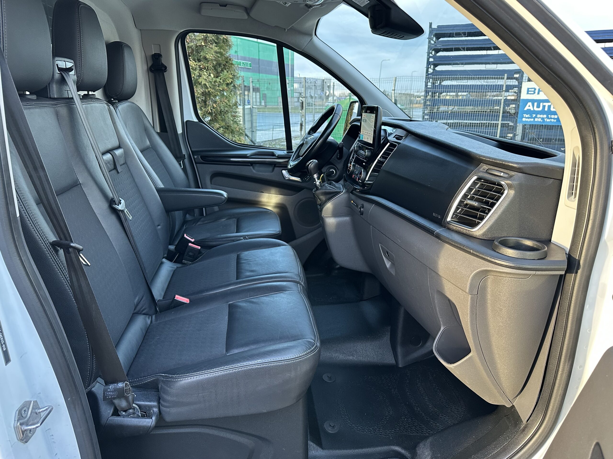 Ford Transit Custom L2H1 Titanium Sport
