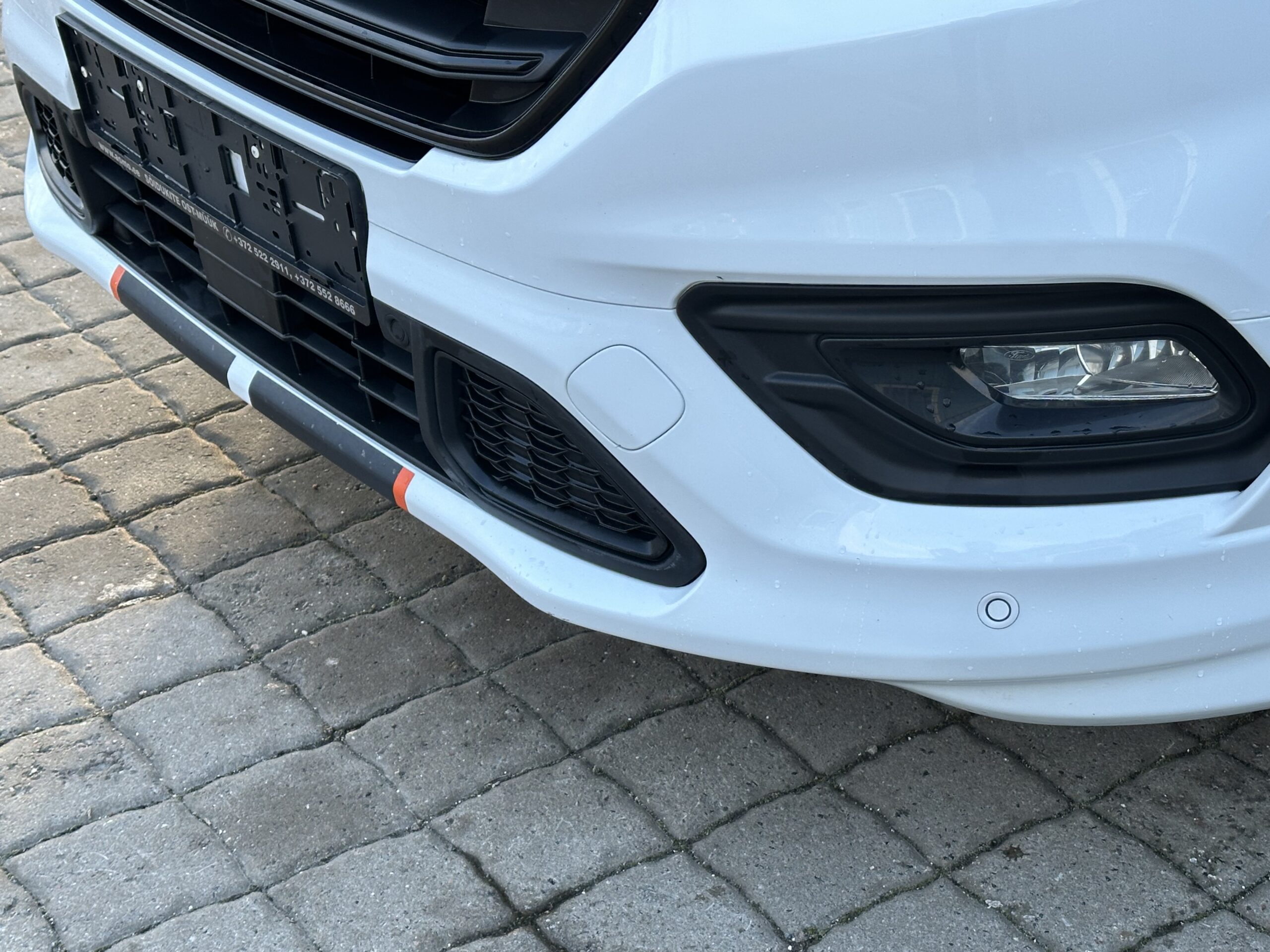 Ford Transit Custom L2H1 Titanium Sport