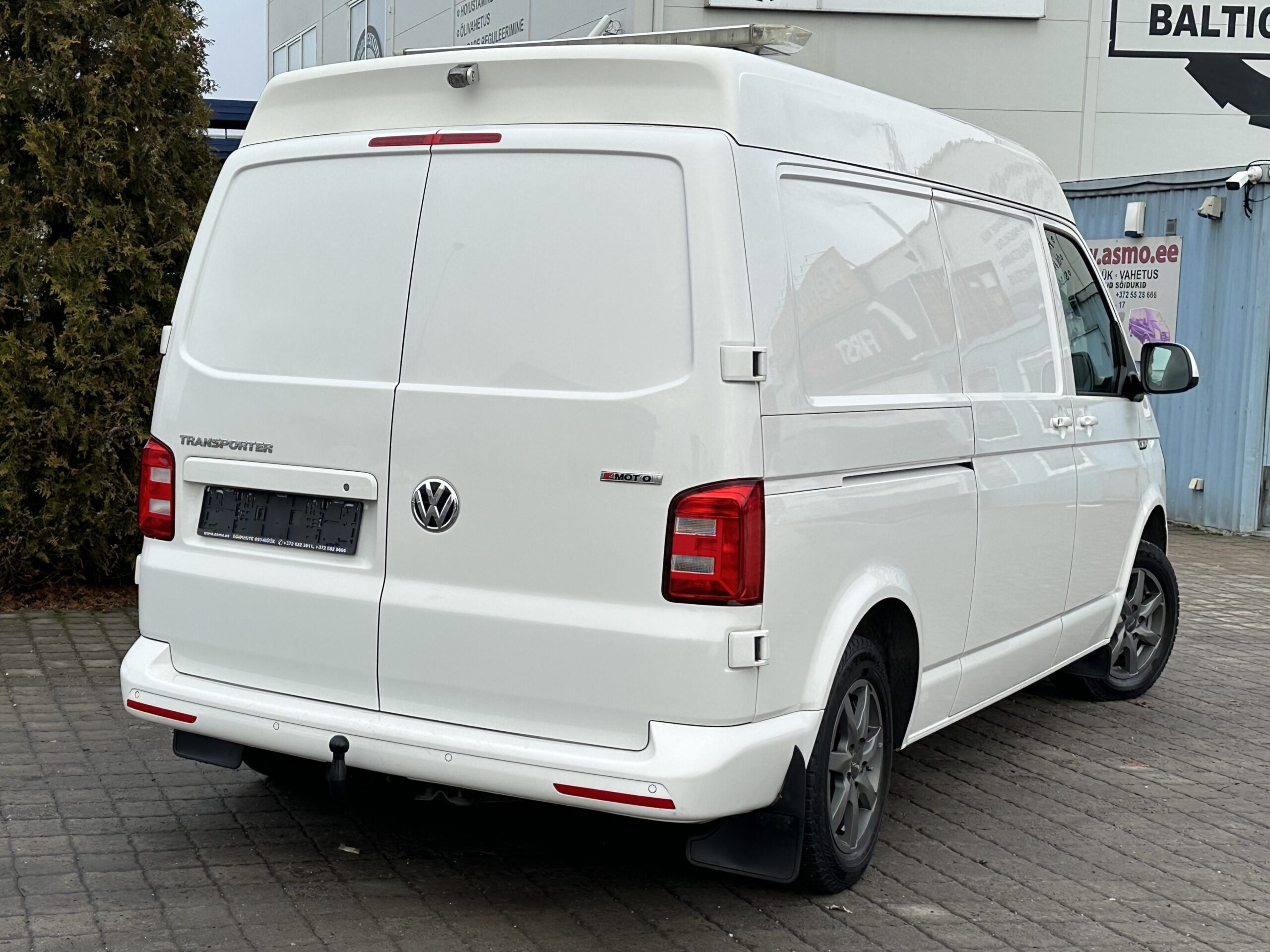 Volkswagen Transporter L2H2 4-Motion 4*4 Serviceline Dsg