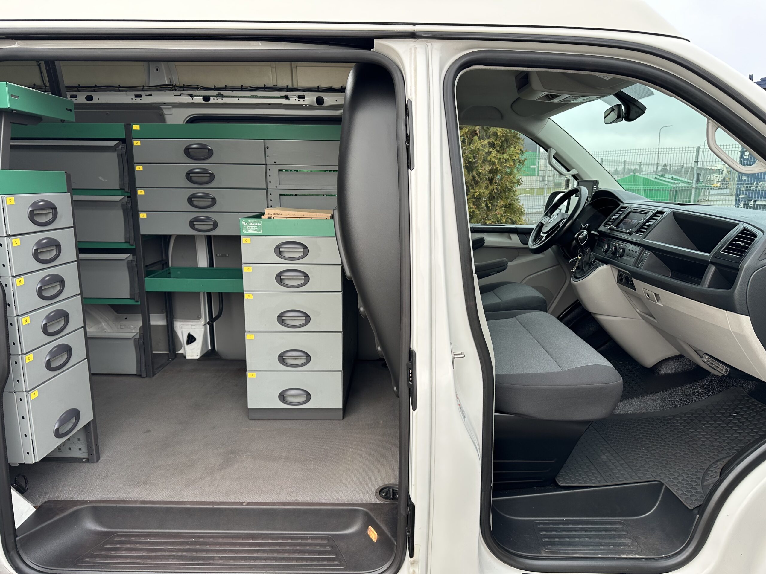 Volkswagen Transporter L2H2 4-Motion 4*4 Serviceline Dsg