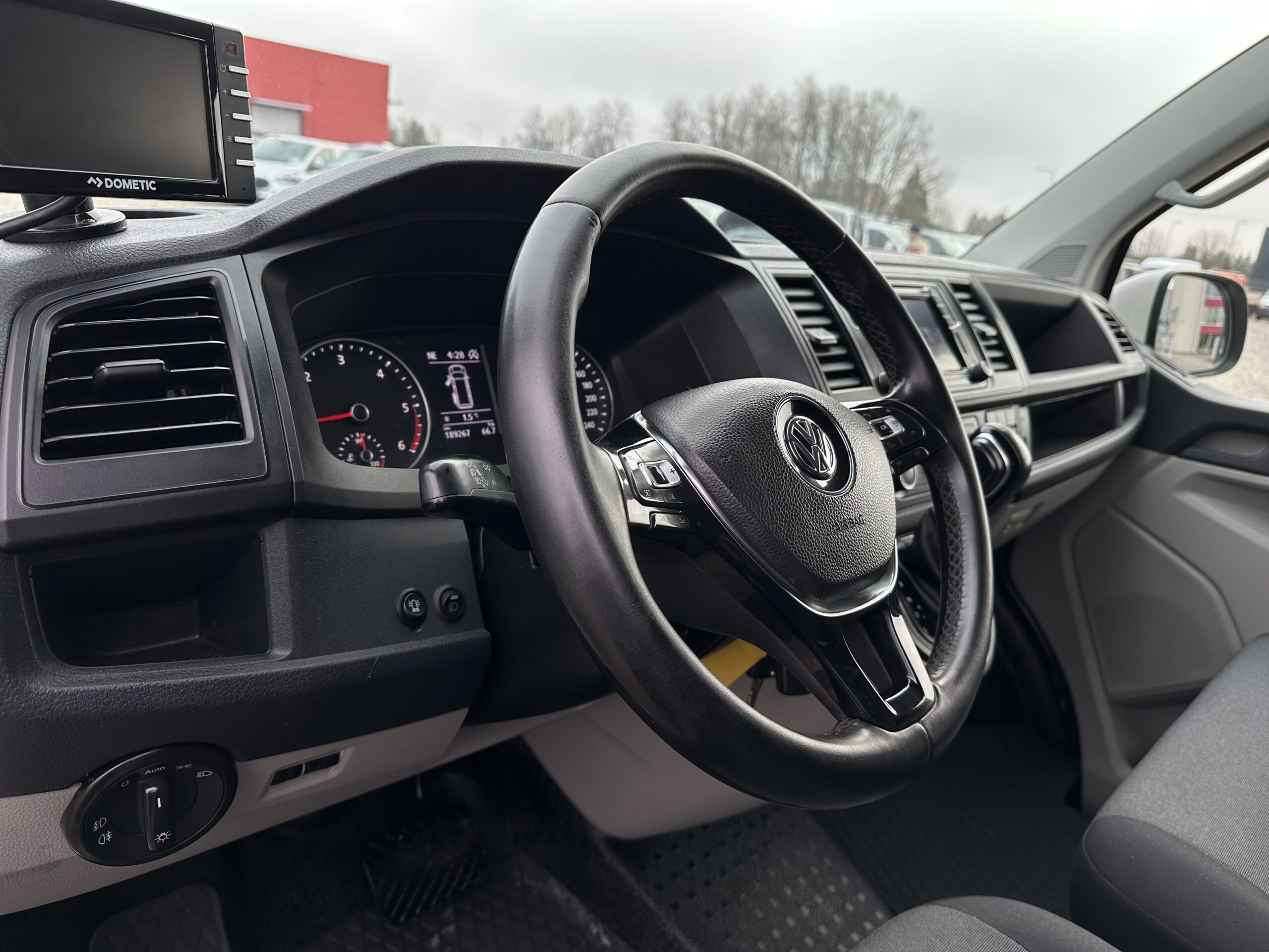 Volkswagen Transporter L2H2 4-Motion 4*4 Serviceline Dsg