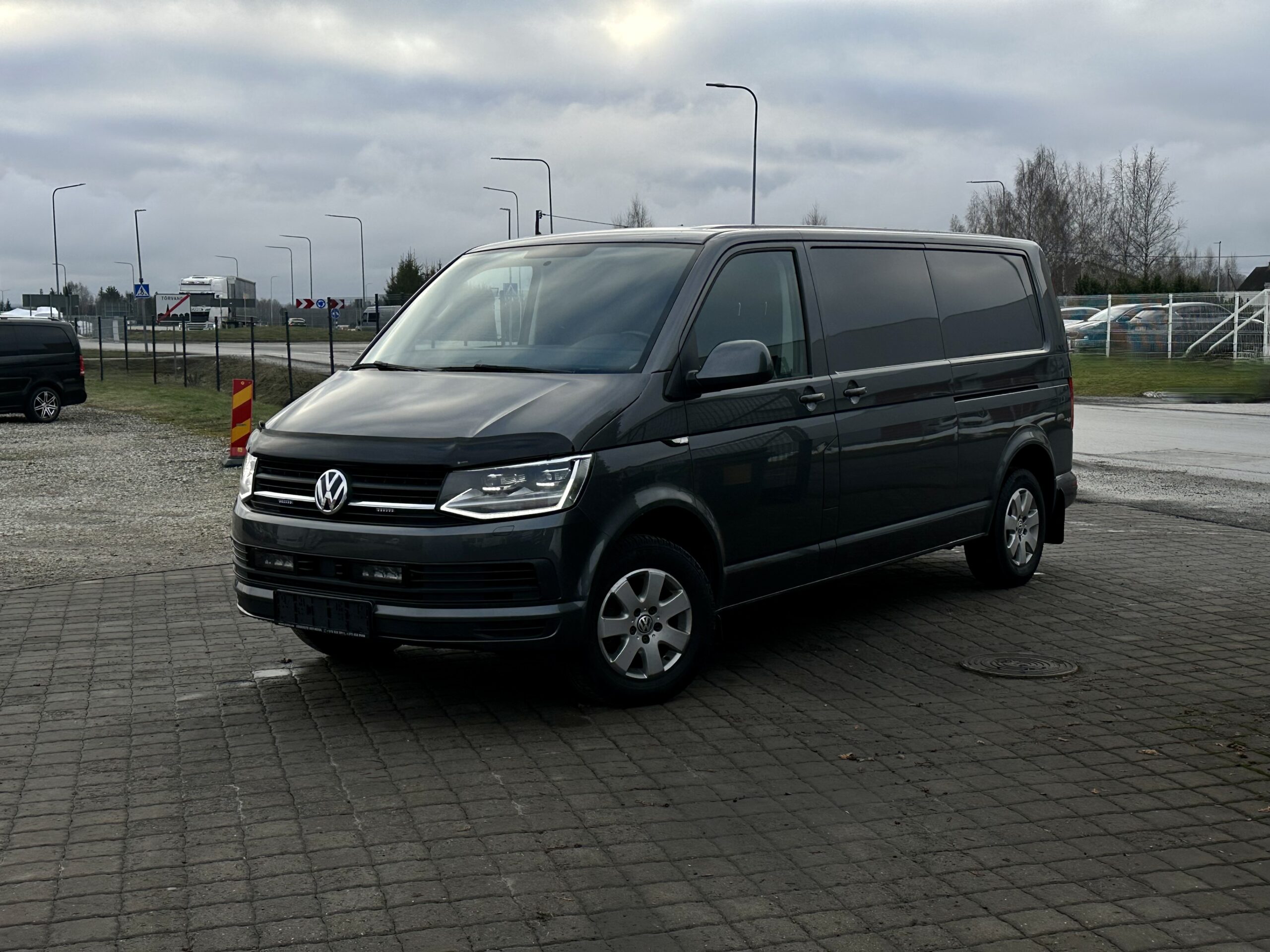 Volkswagen Transporter L2H1 Comfortline Dsg