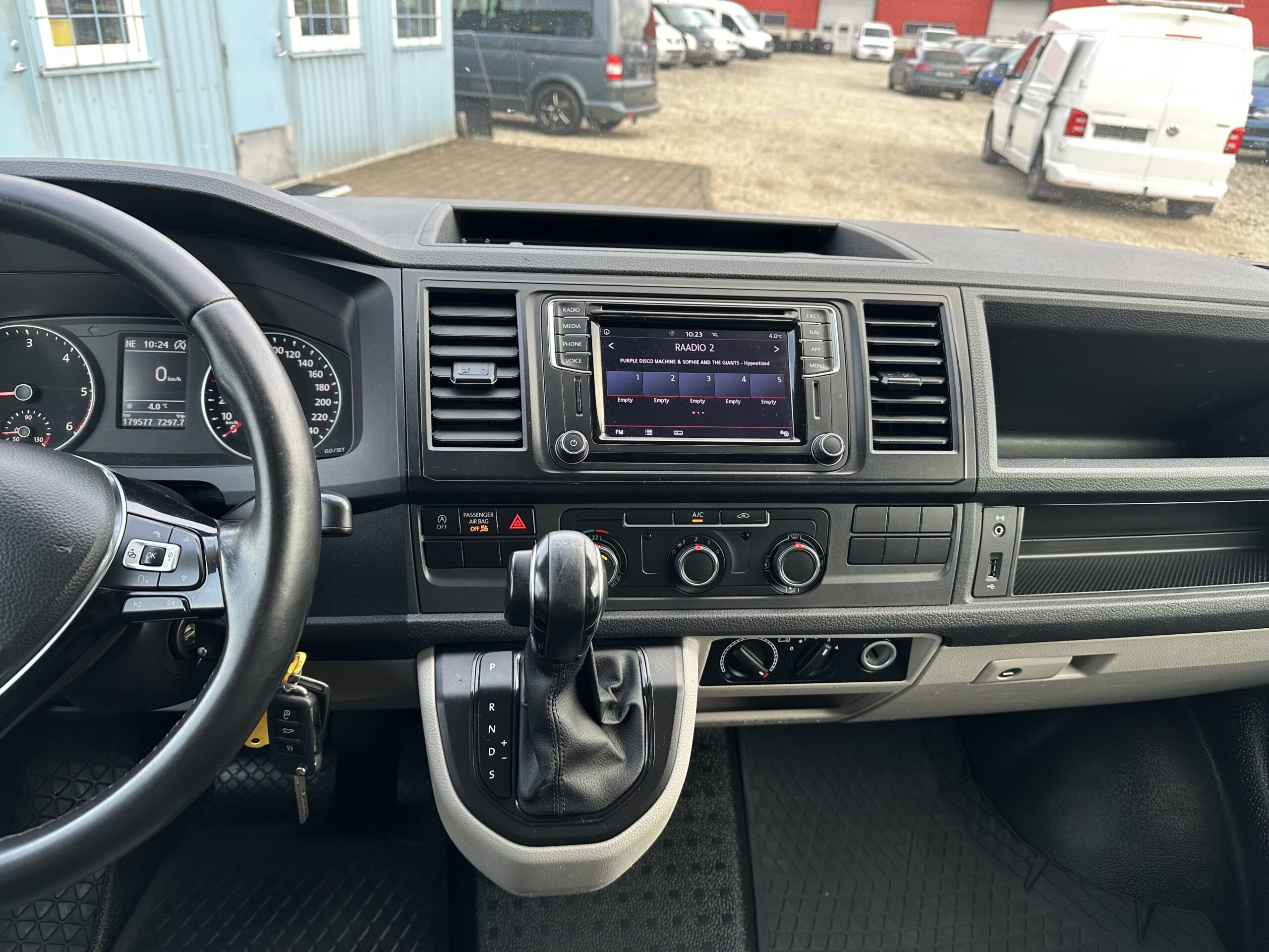 Volkswagen Transporter L2H1 Comfortline Dsg