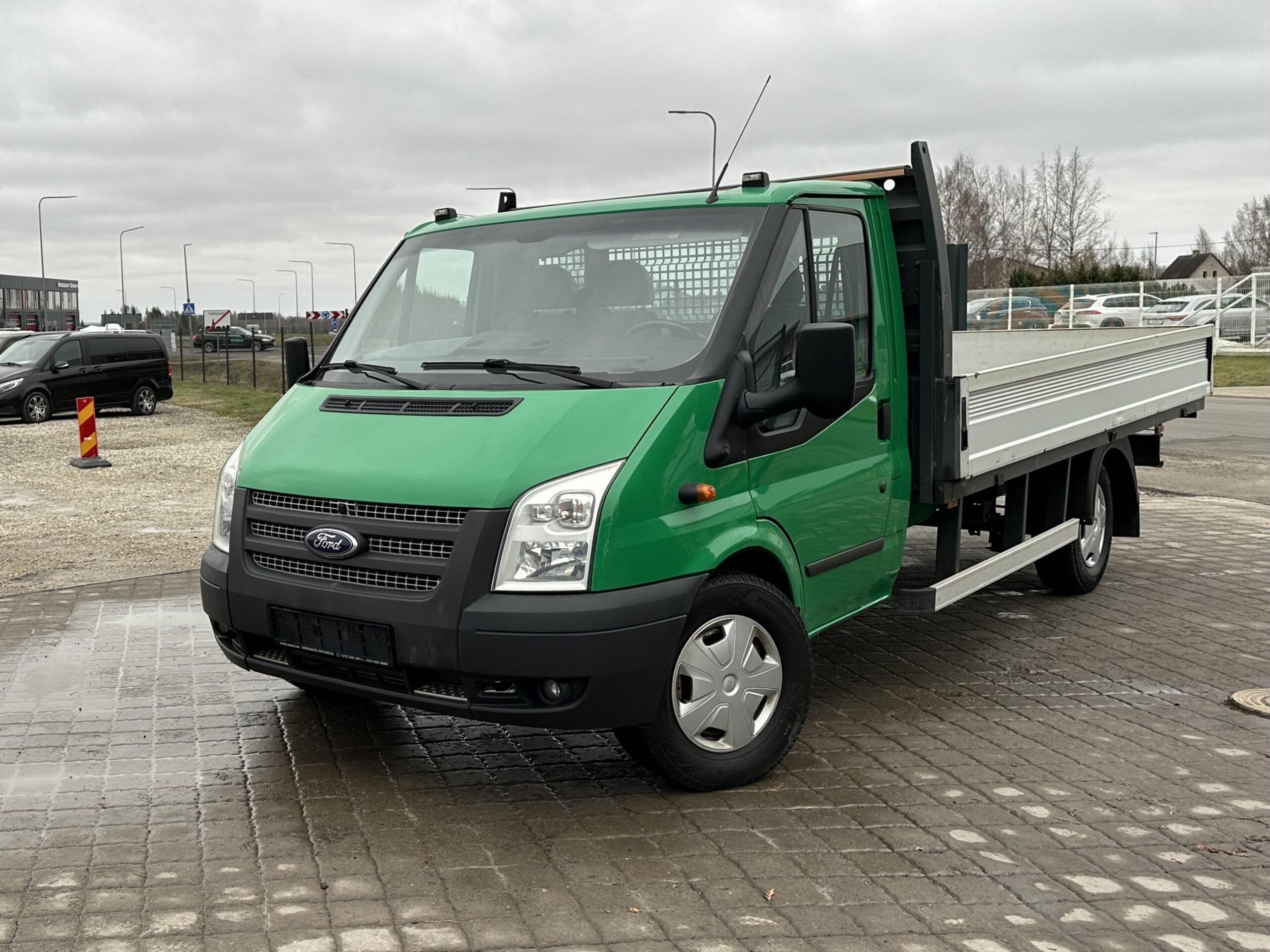 Ford Transit L4H1