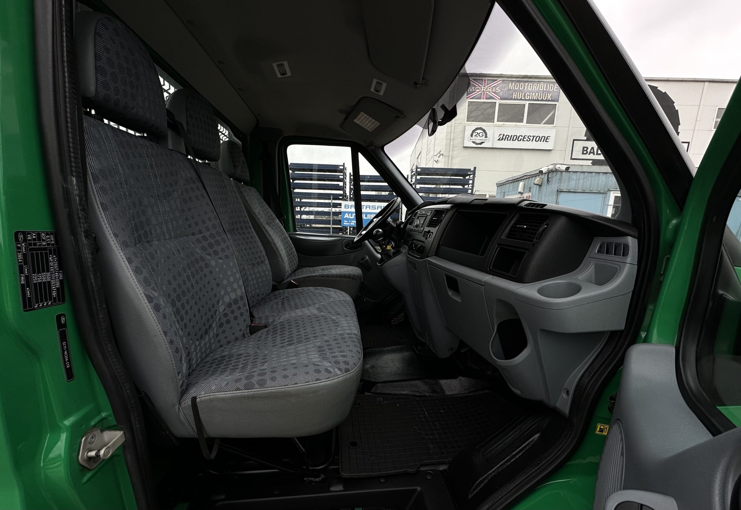 Ford Transit L4H1