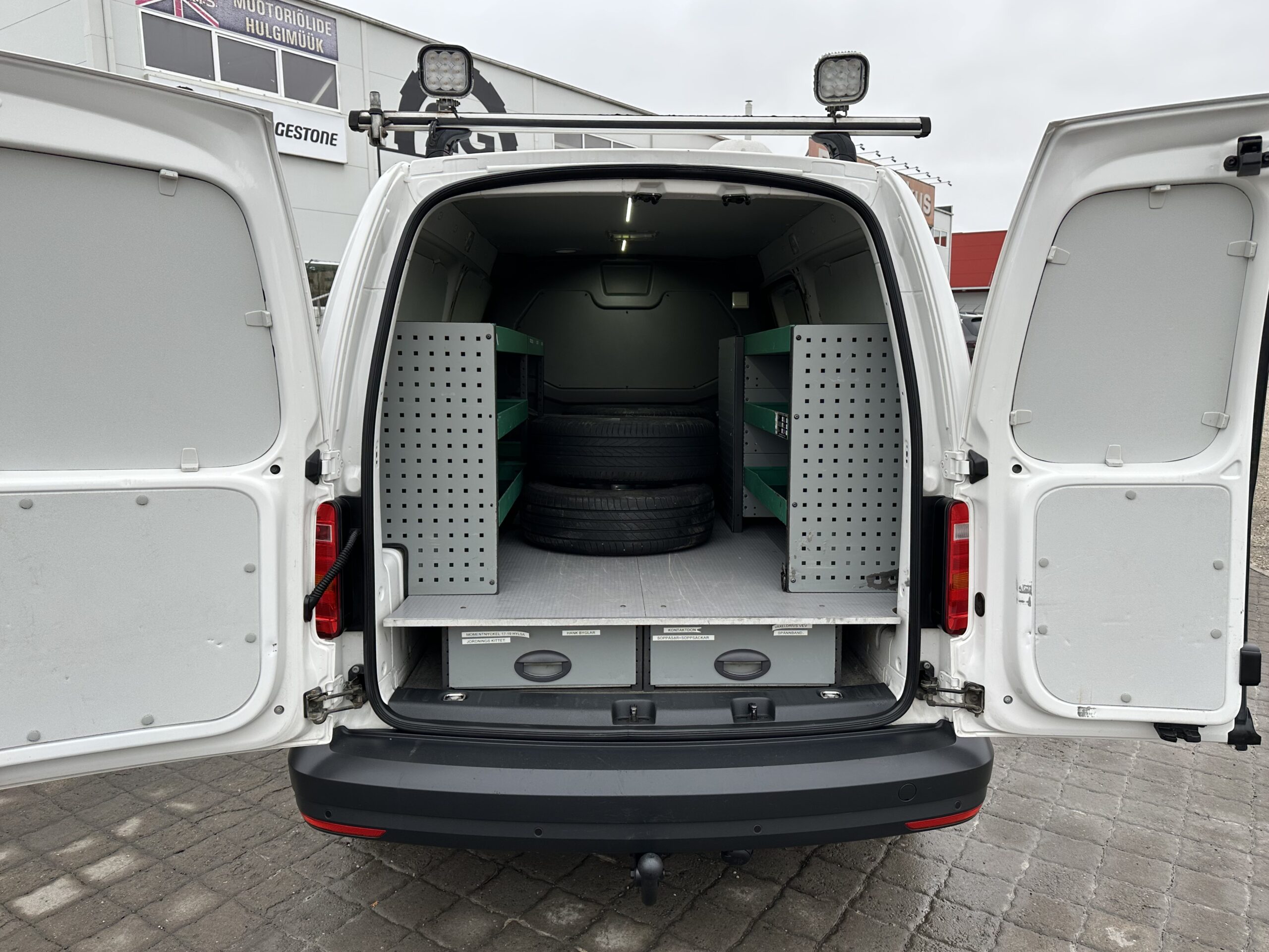 Volkswagen Caddy L2H1 Maxi 4*4 4-Motion