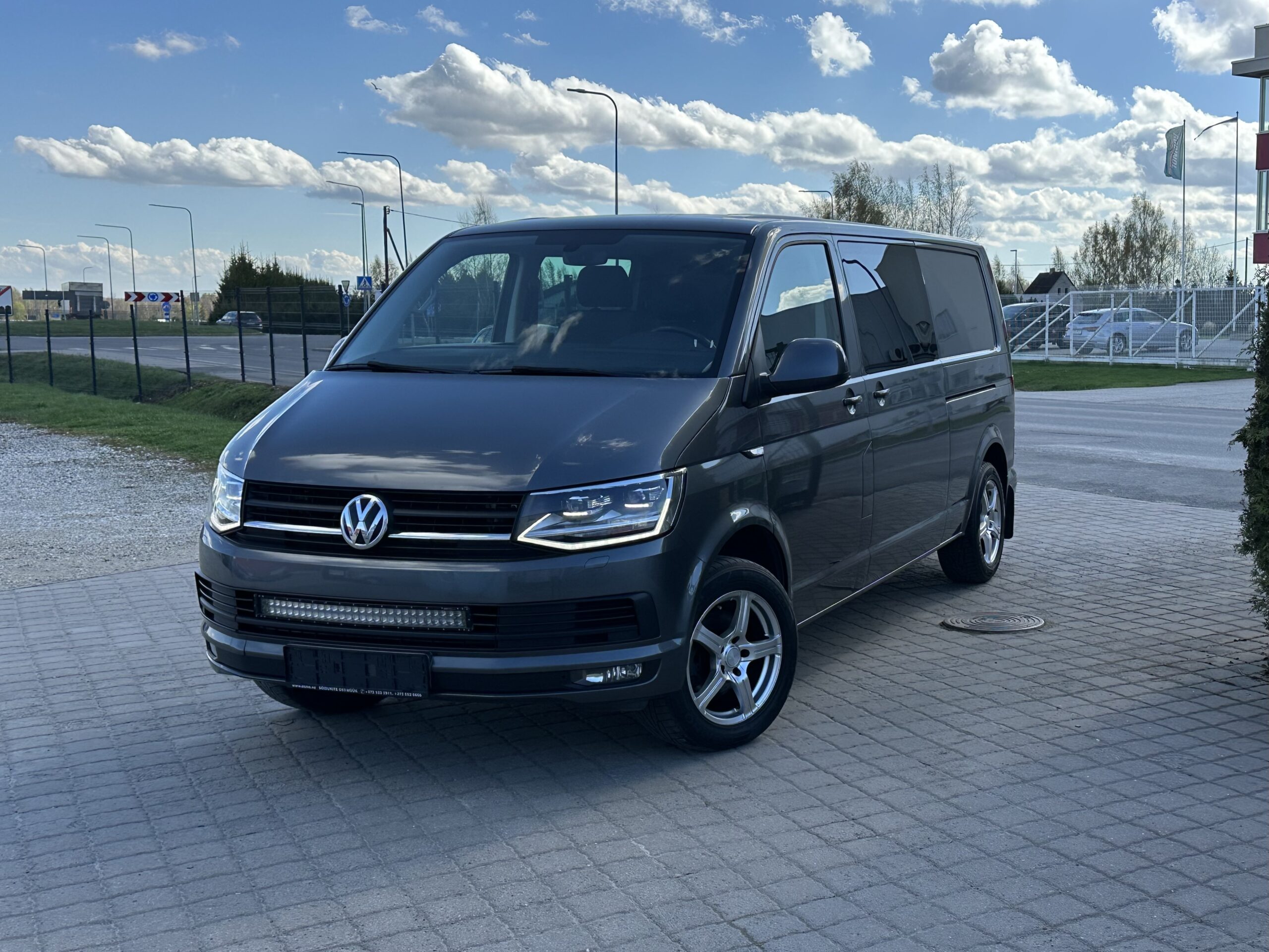 Volkswagen T6 L2H1 Kombi Comfortline Dsg N1 5Ps