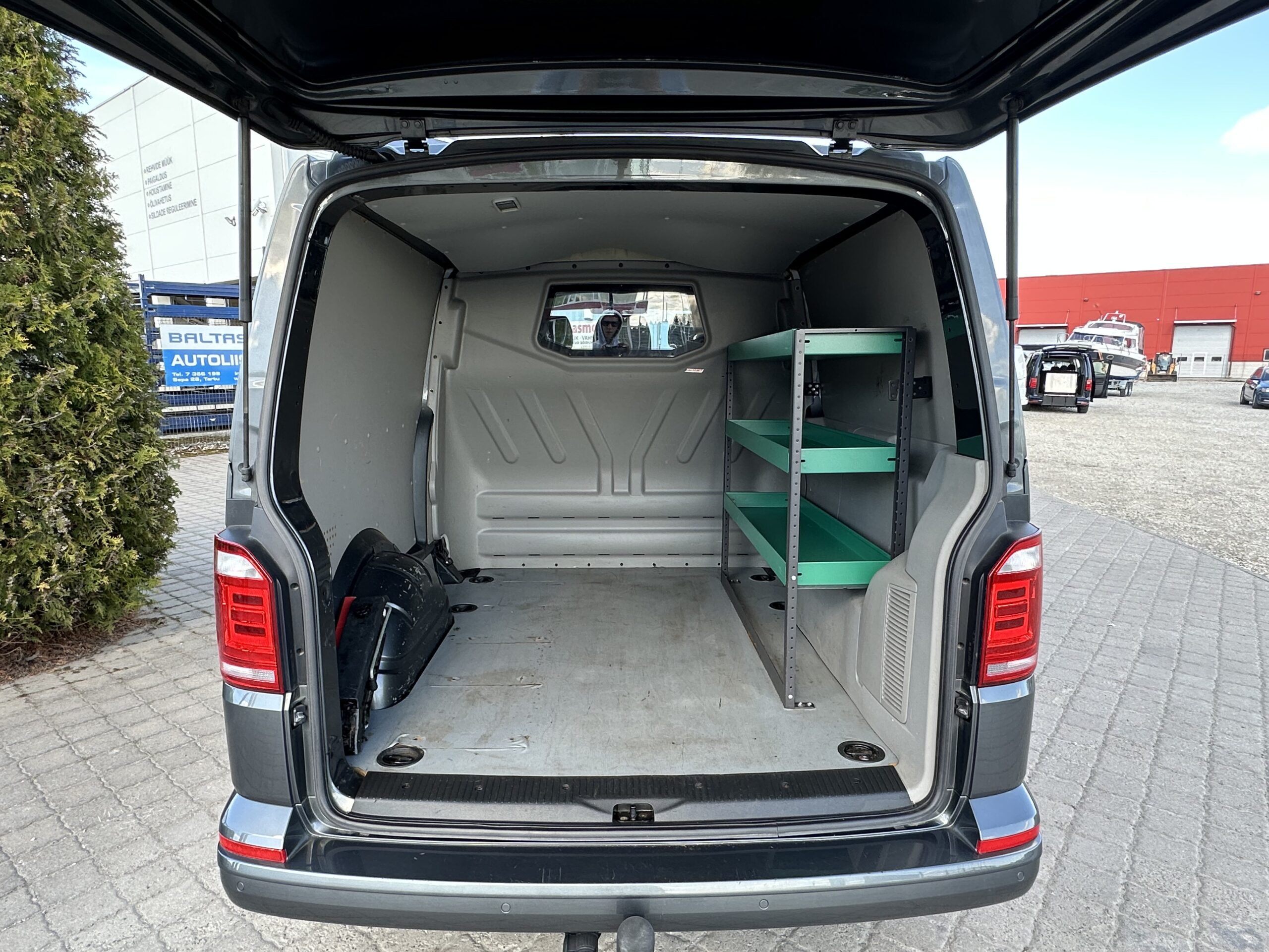 Volkswagen T6 L2H1 Kombi Comfortline Dsg N1 5Ps