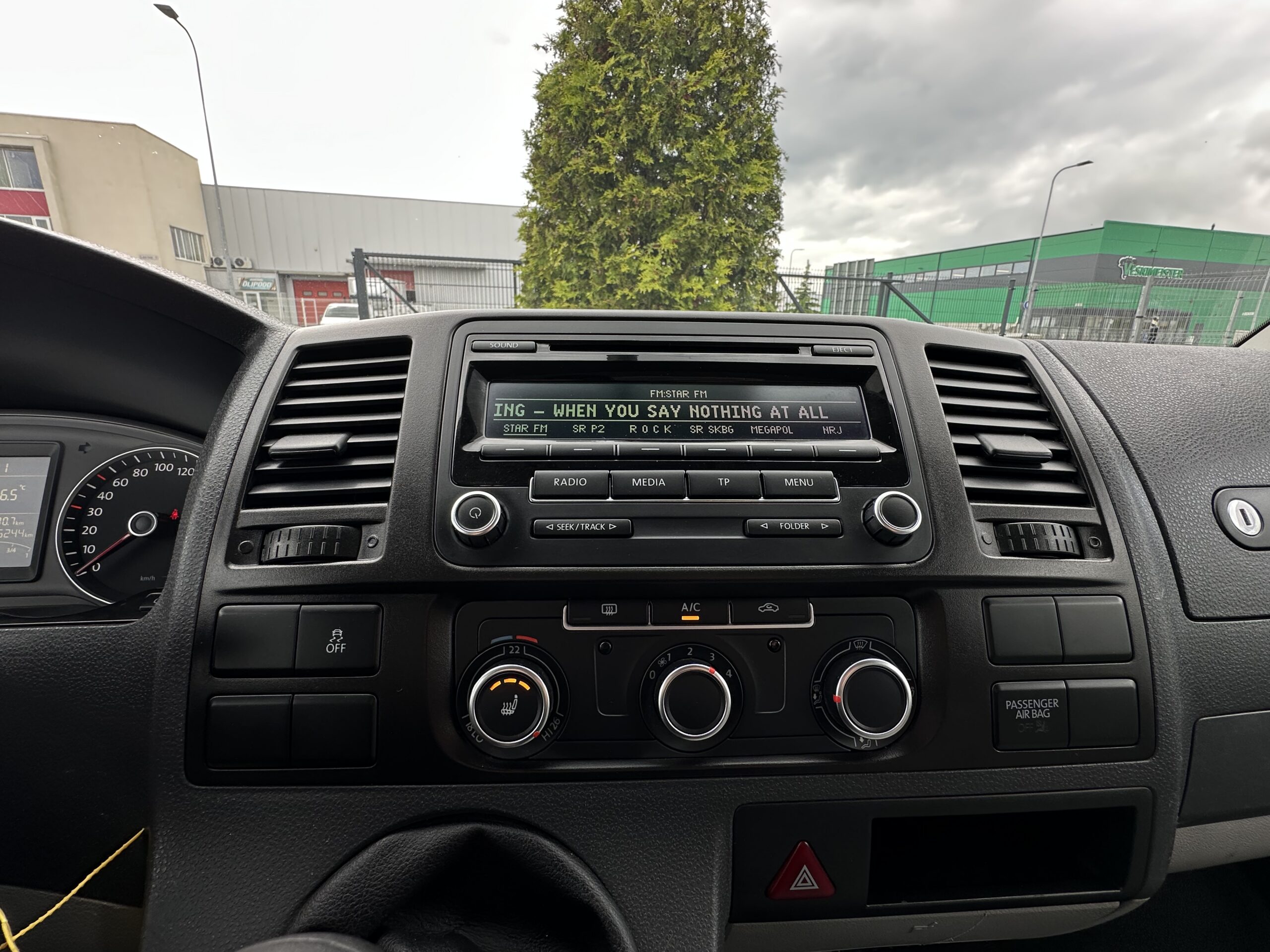 Volkswagen Transporter L3H2