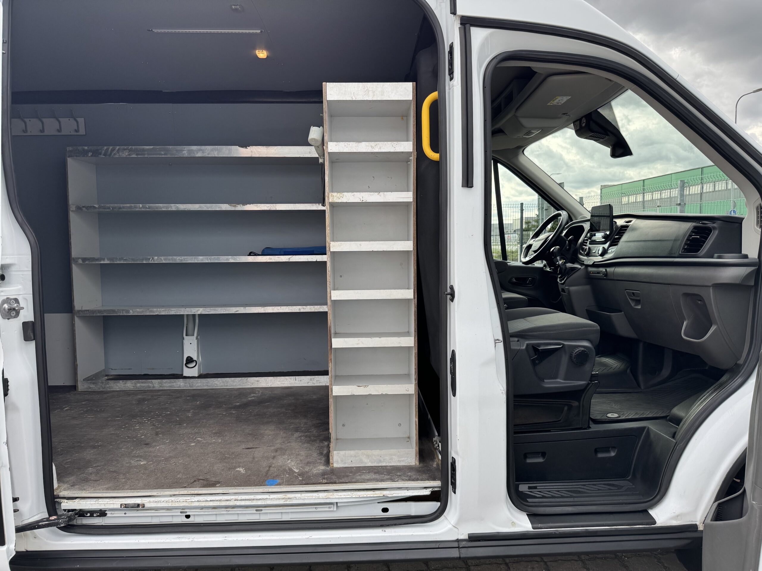 Ford Transit L3H2 Serviceline