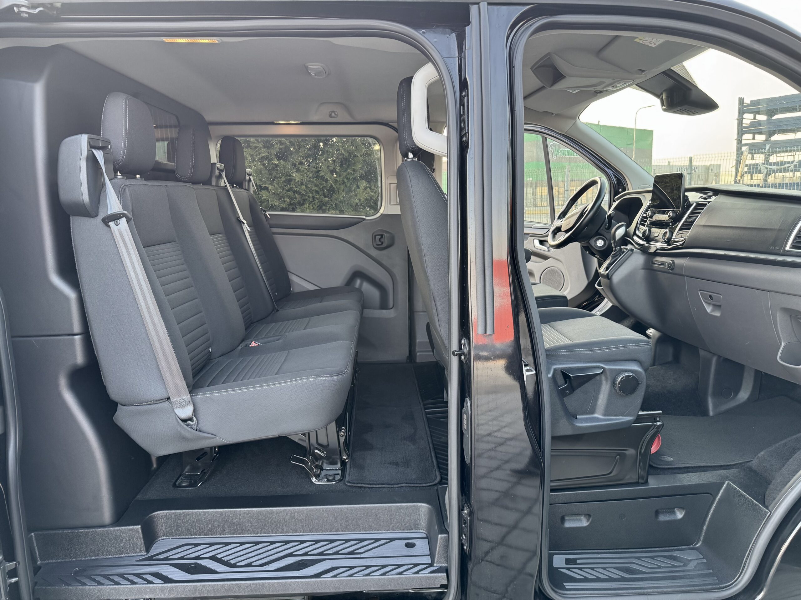 Ford Transit Custom L2H1 Titanium 5Ps N1 8.2020