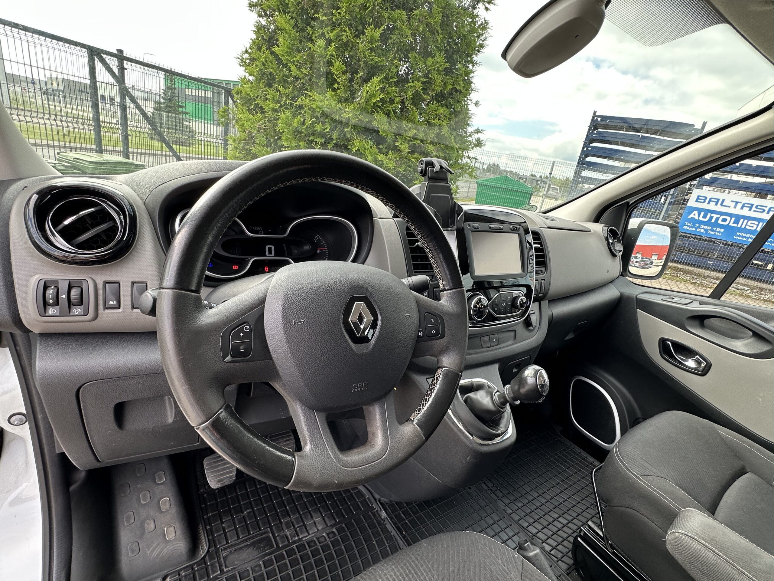 Renault Trafic L2H1 5Ps N1