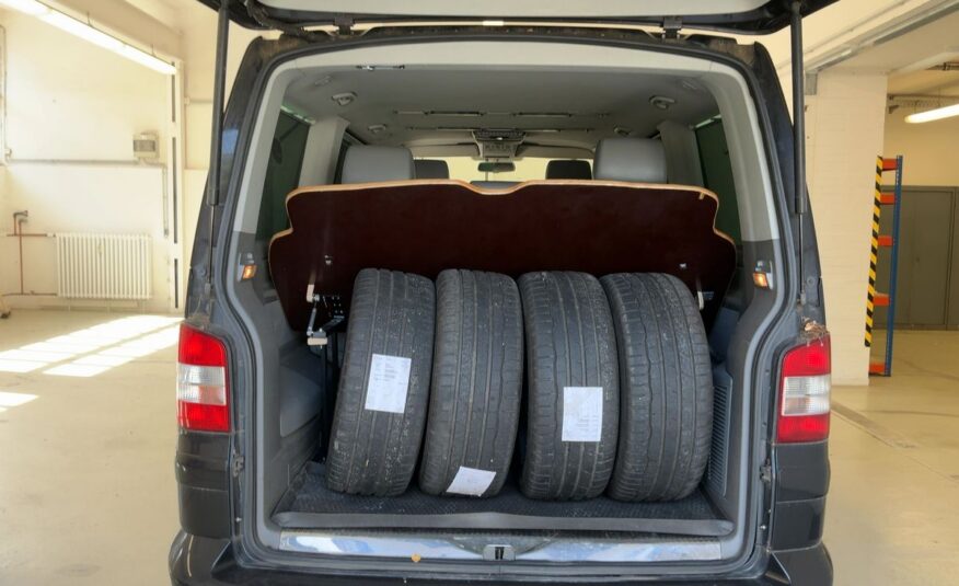 Volkswagen Multivan Highline 4-Motion