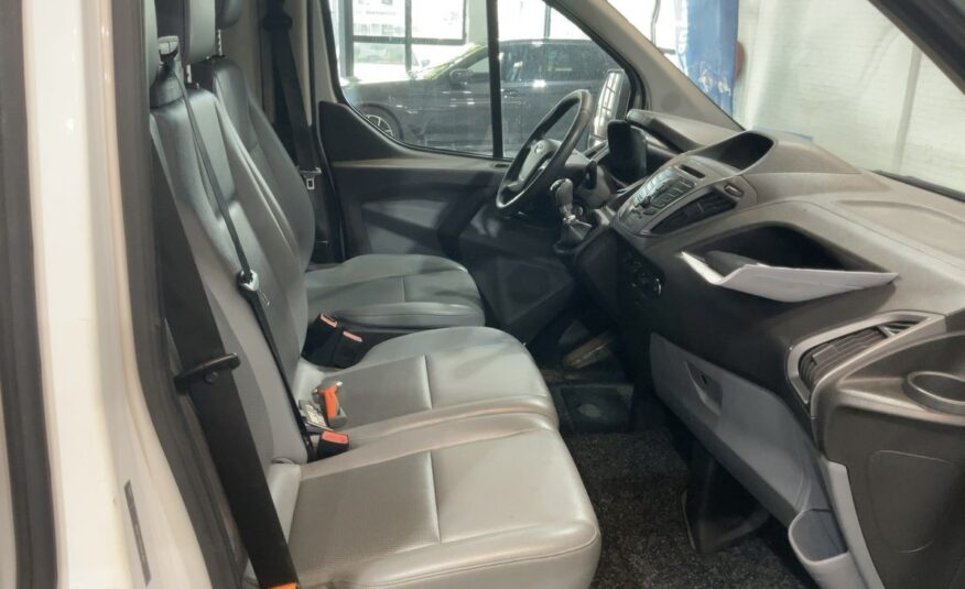 Ford Transit Custom L2H1 Serviceline