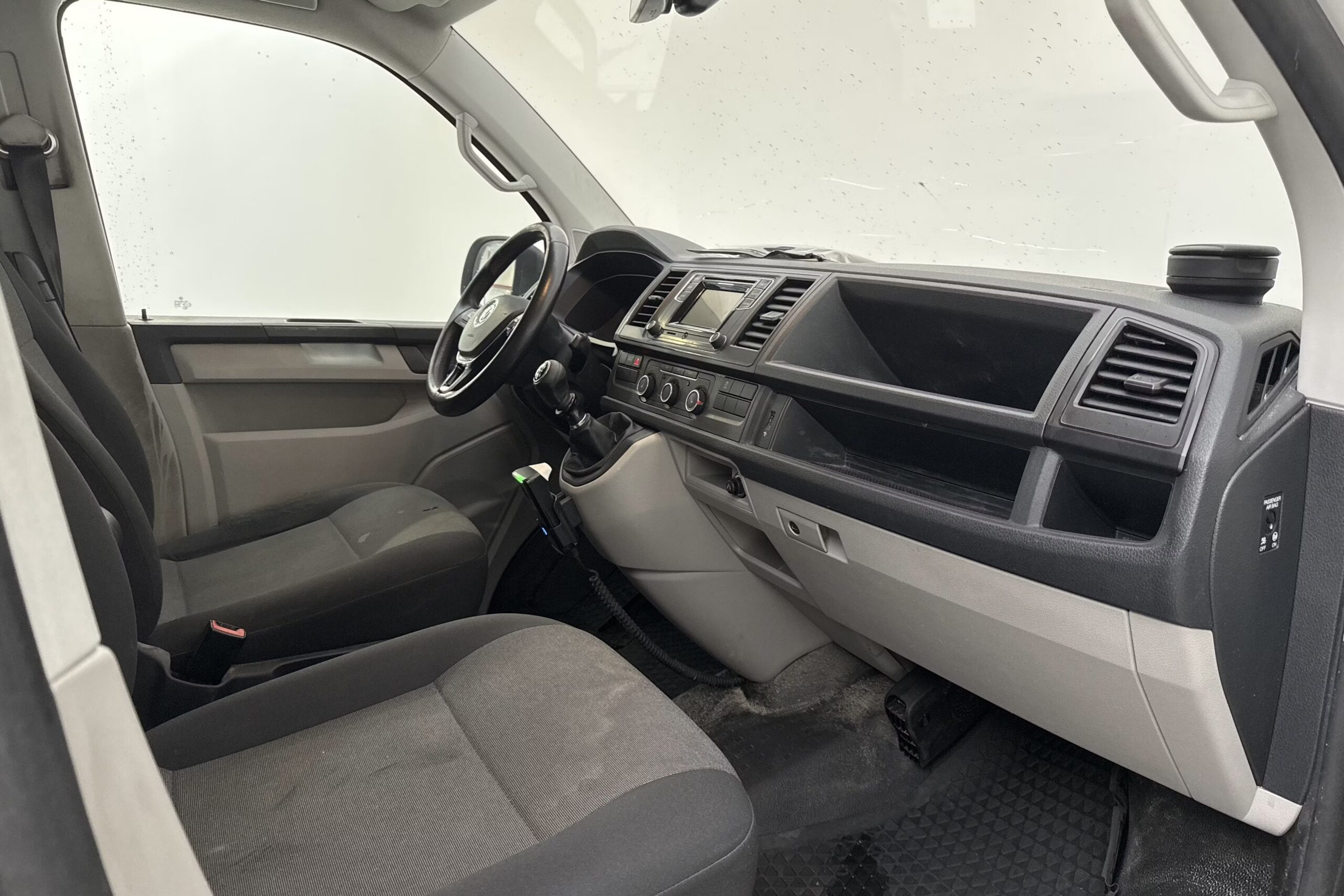 Volkswagen Transporter L1H1 4-Motion 4*4 Serviceline 5.2017