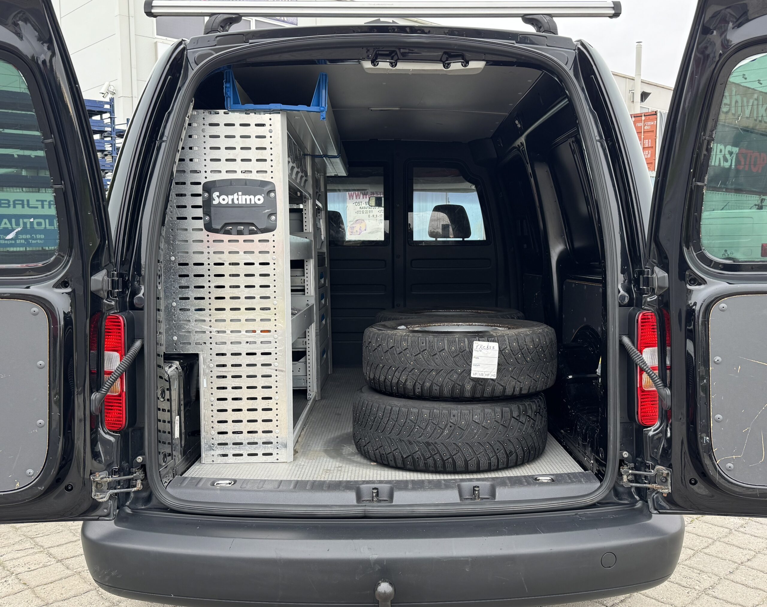 Volkswagen Caddy L2H1 Maxi Serviceline Dsg 3.2015