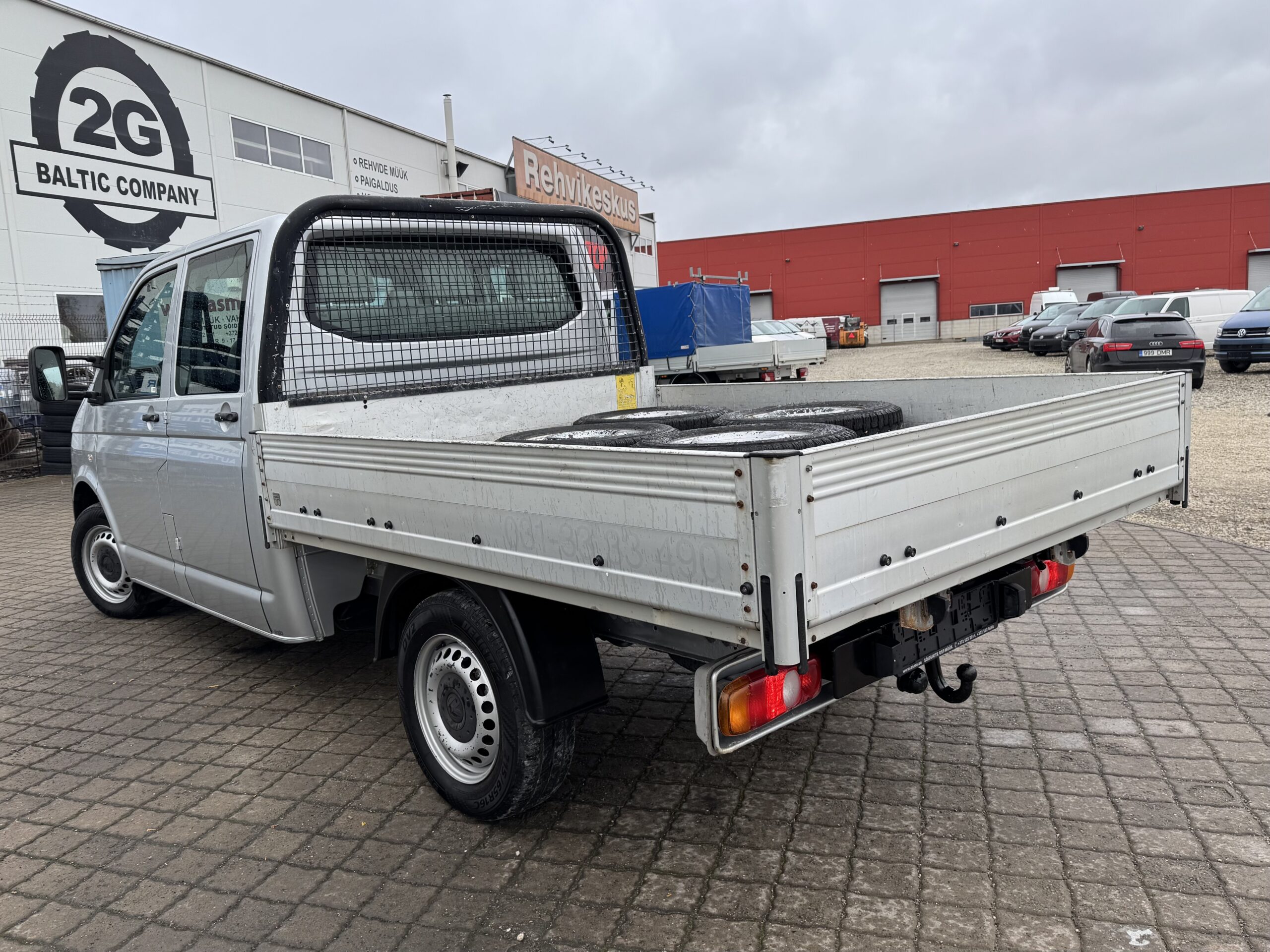Volkswagen Transporter L2H1 Doka 4.2011