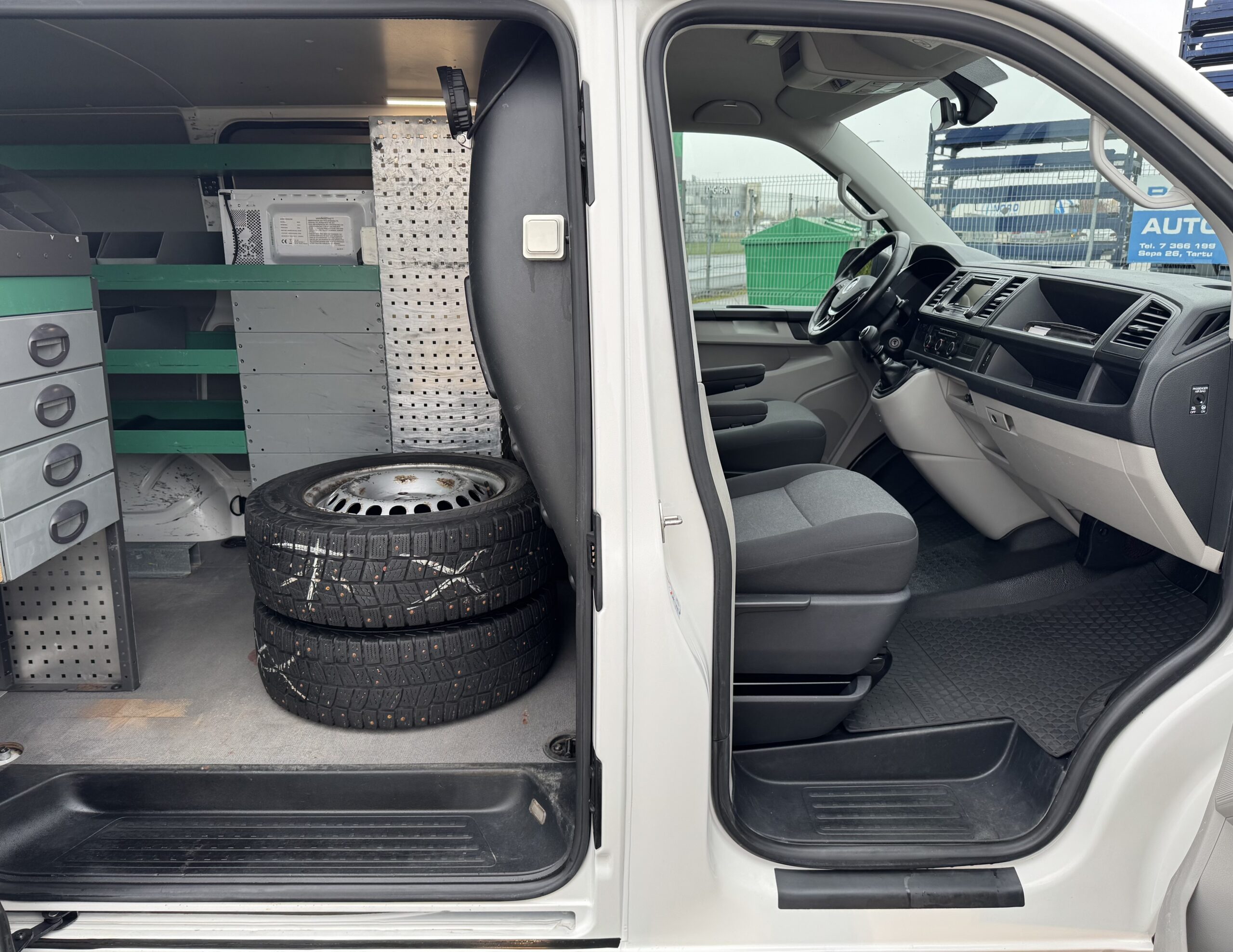 Volkswagen Transporter L1H1 4-Motion 4*4 Serviceline 5.2017