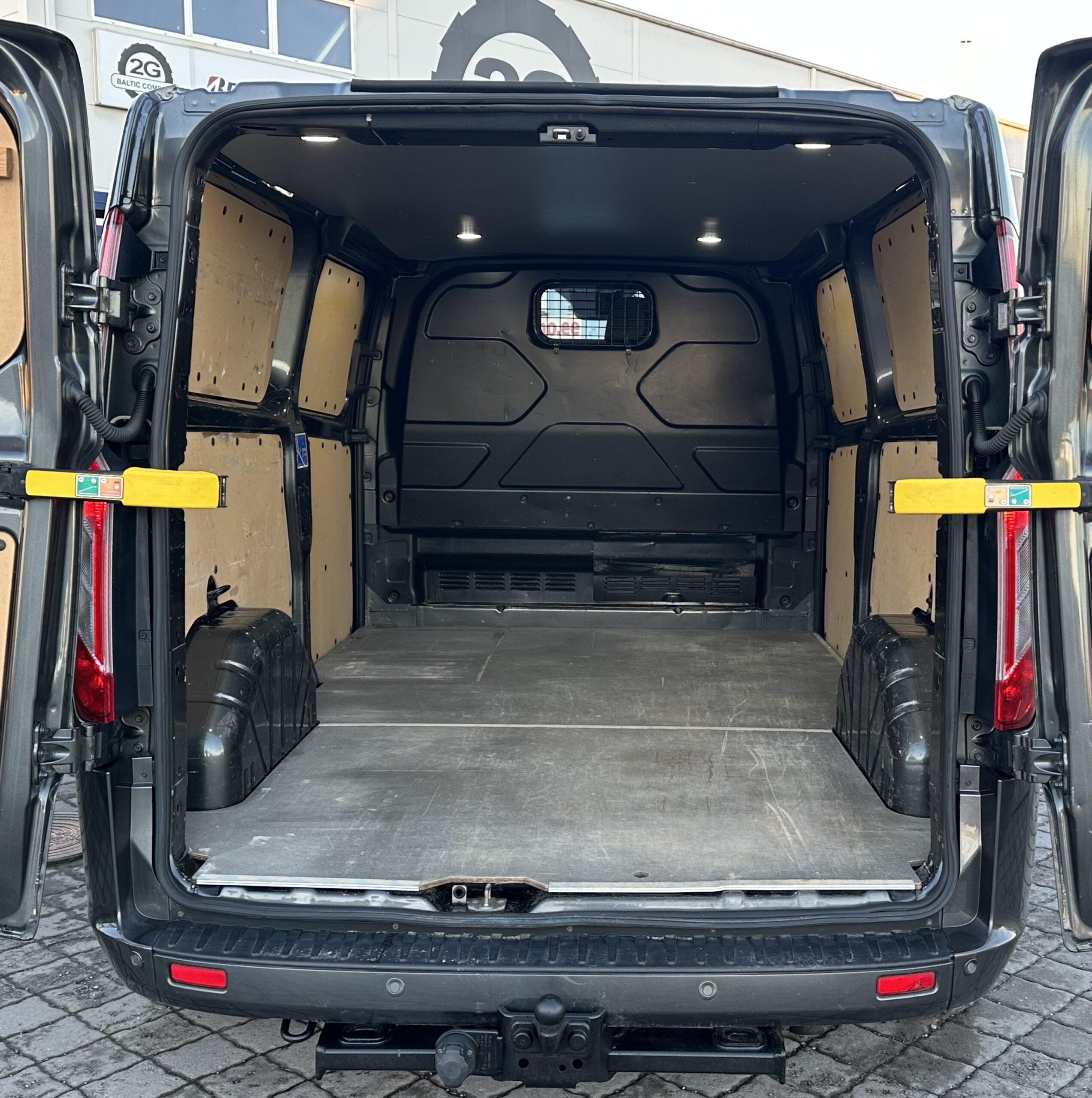 Ford Transit Custom L2H1 Titanium 8.2018