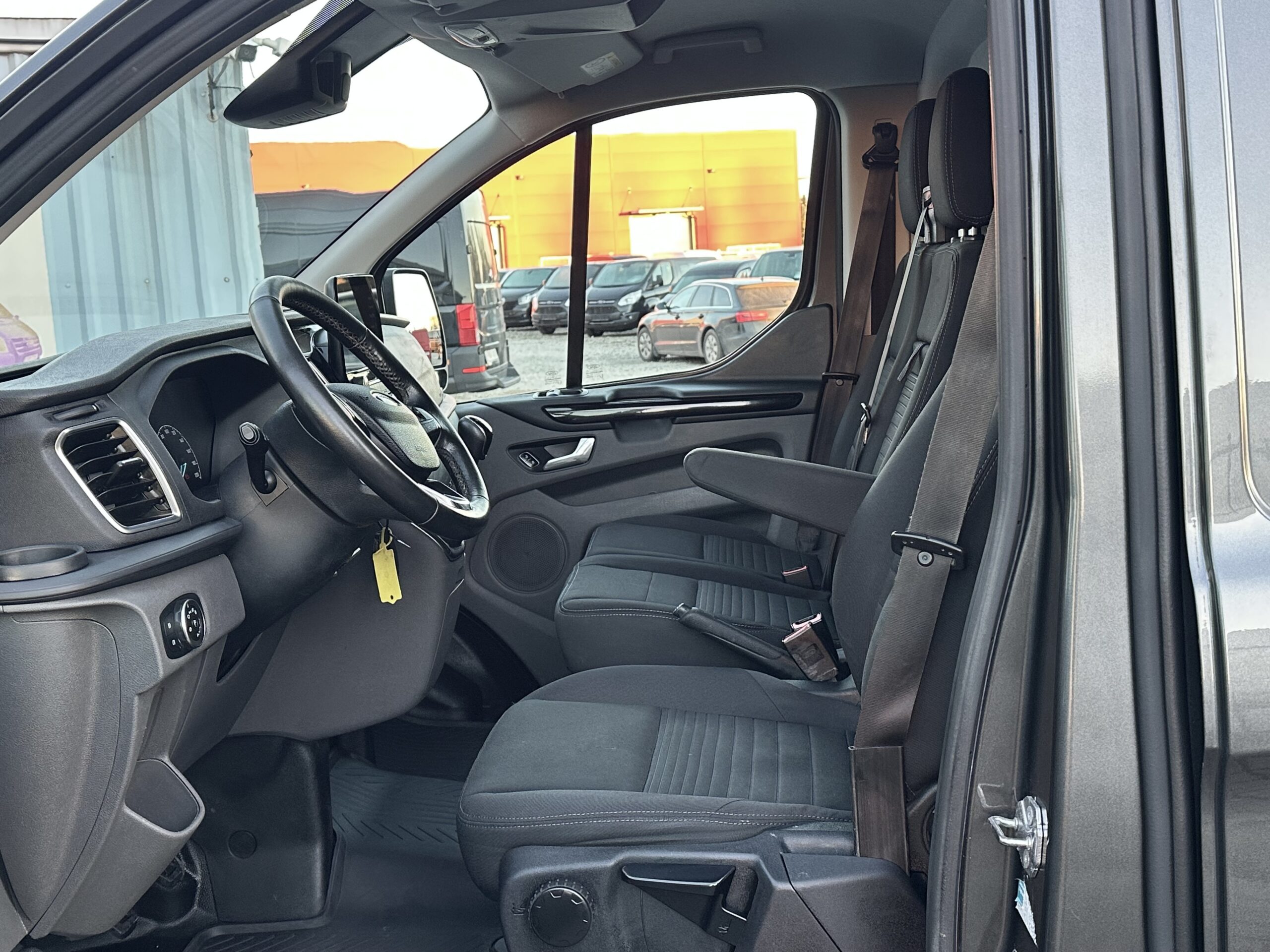 Ford Transit Custom L2H1 Titanium 8.2018