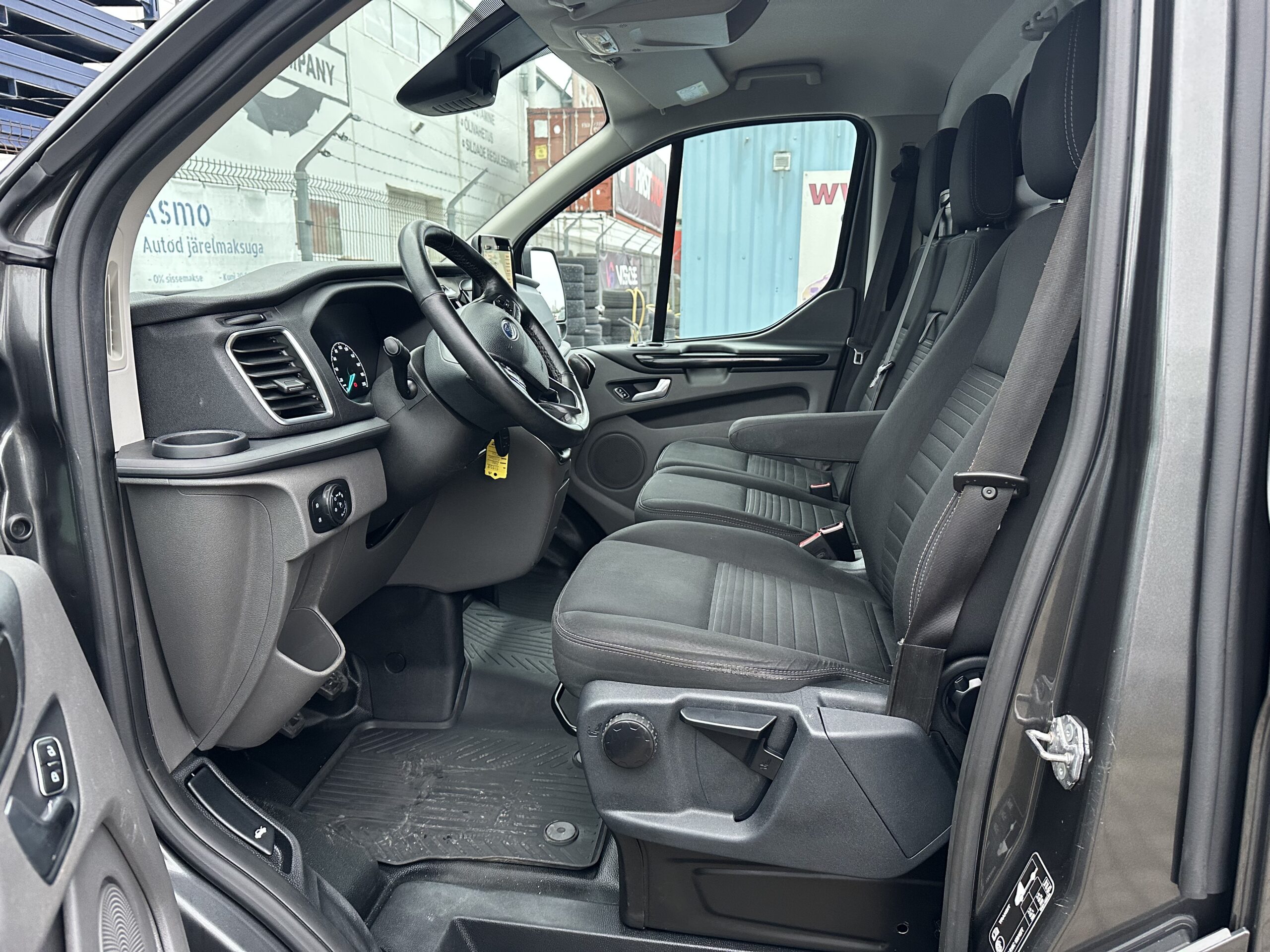 Ford Transit Custom L2H1 Titanium 8.2018