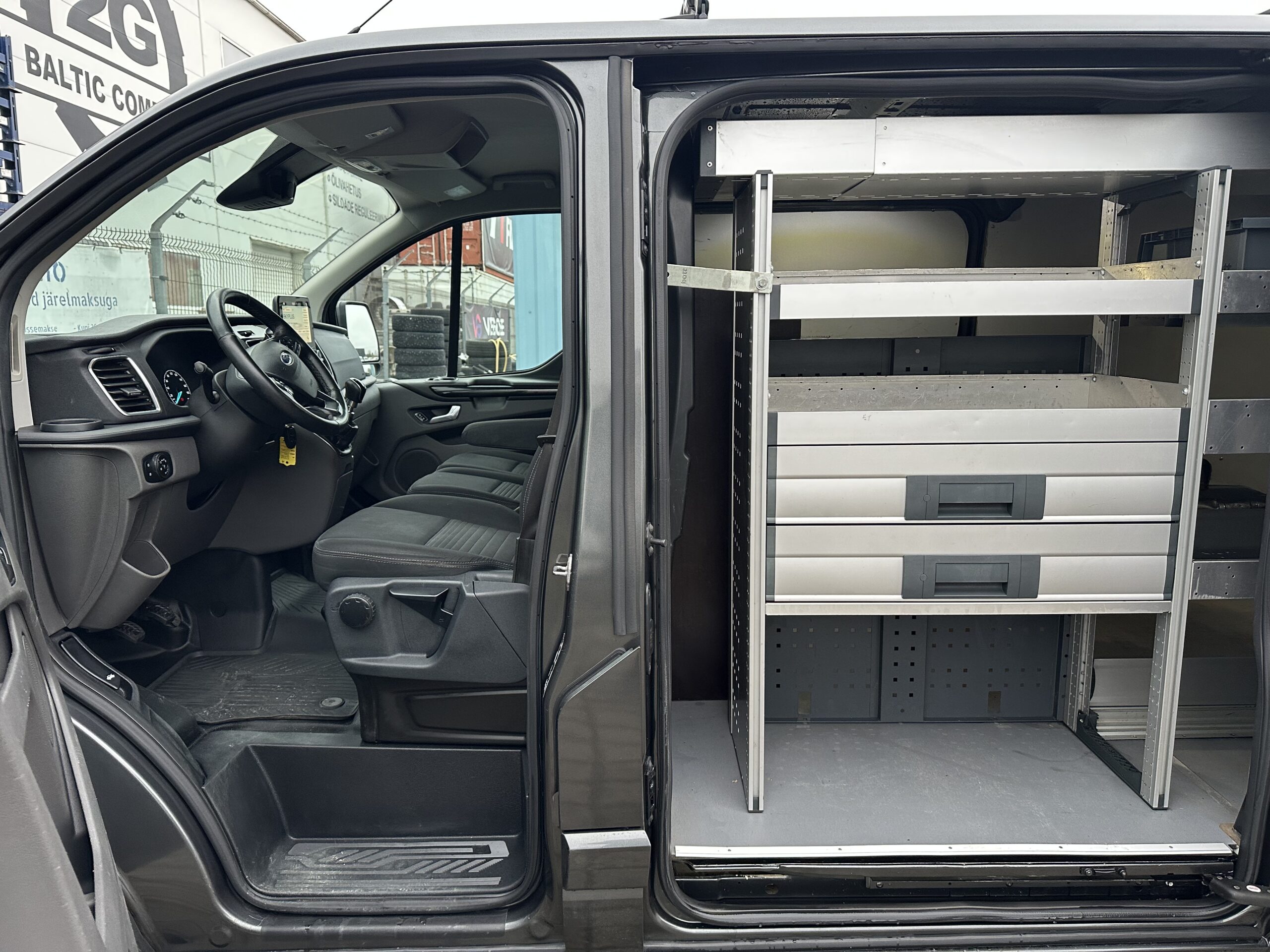 Ford Transit Custom L2H1 Titanium 8.2018