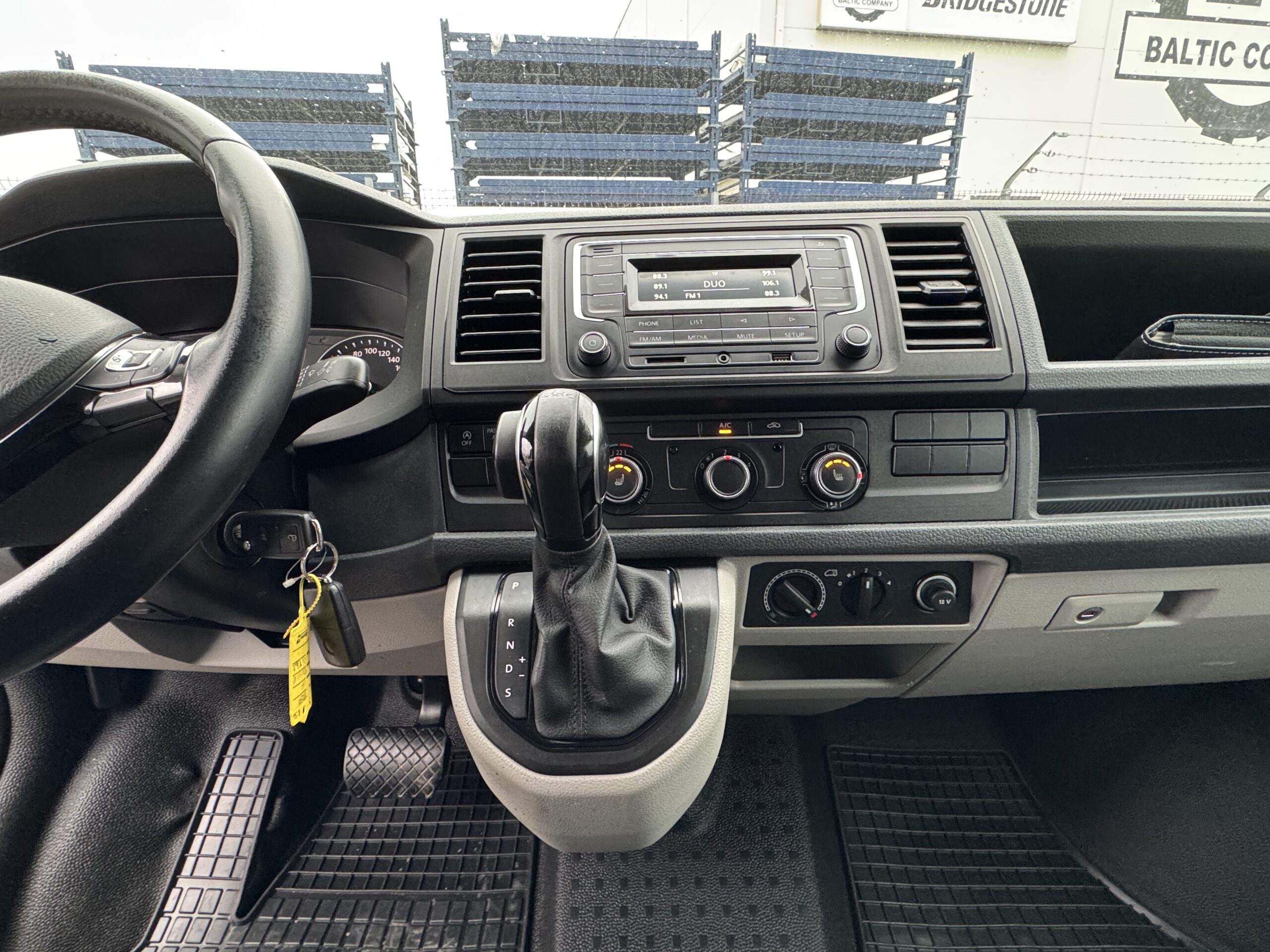 Volkswagen Transporter L2H1 9.2019