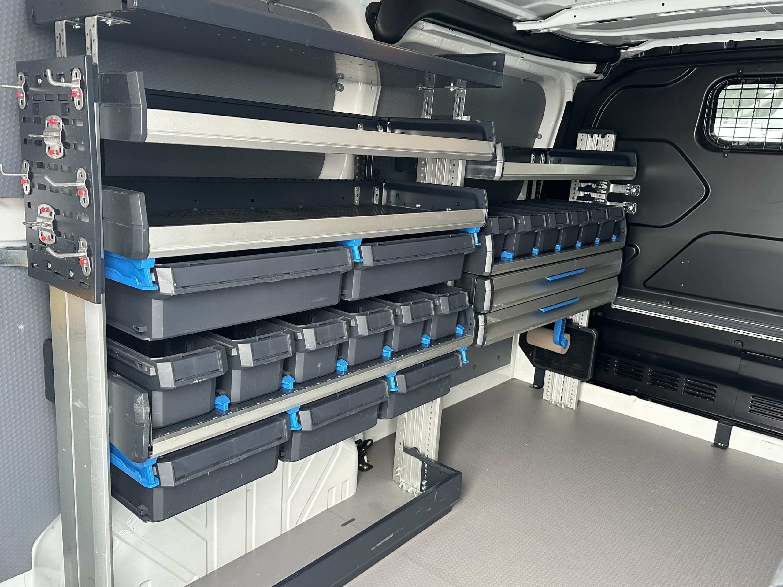 Ford Transit Custom L1H1 Serviceline Aut. 8.2020