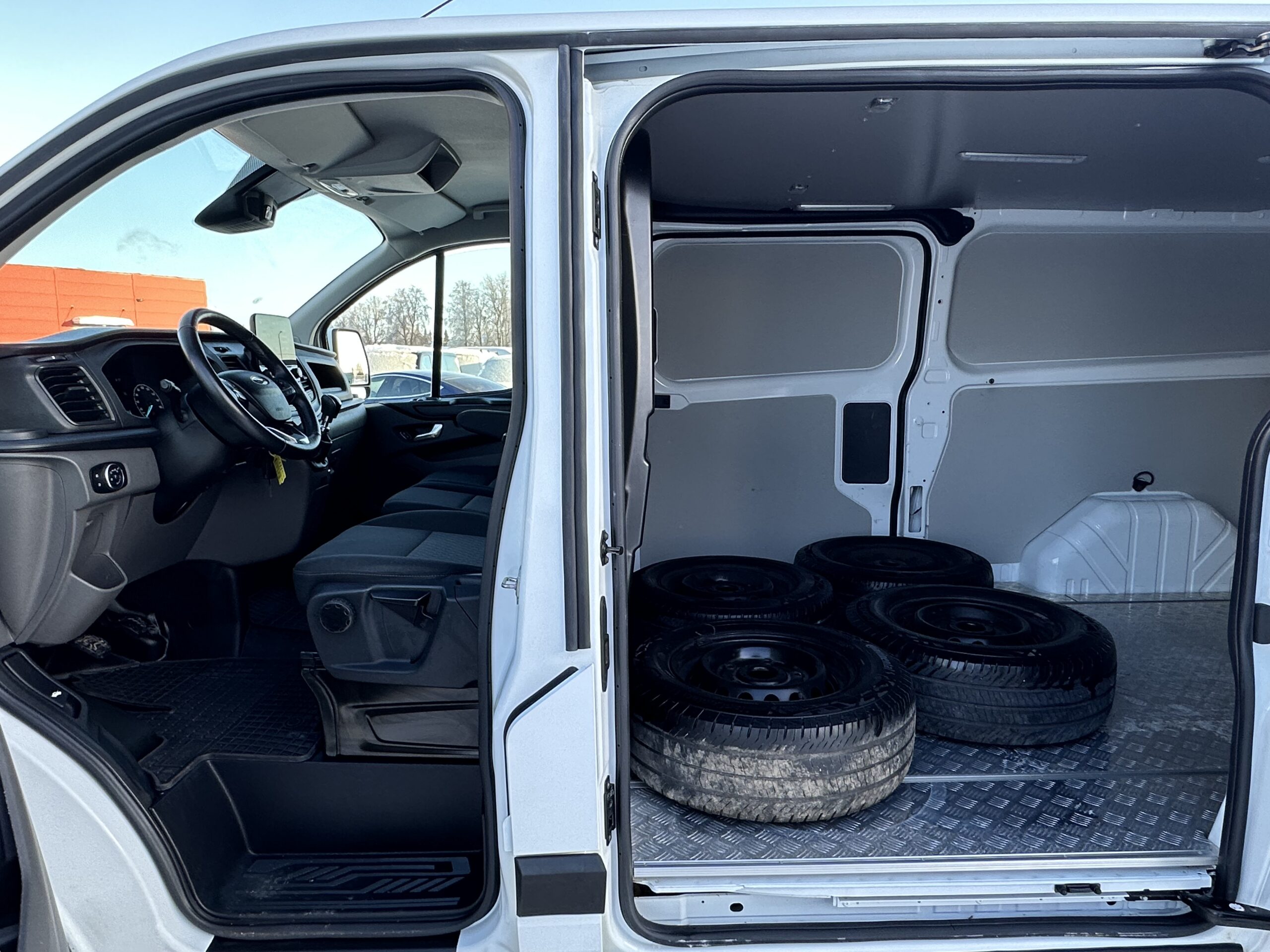 Ford Transit Custom L2H1  3.2020