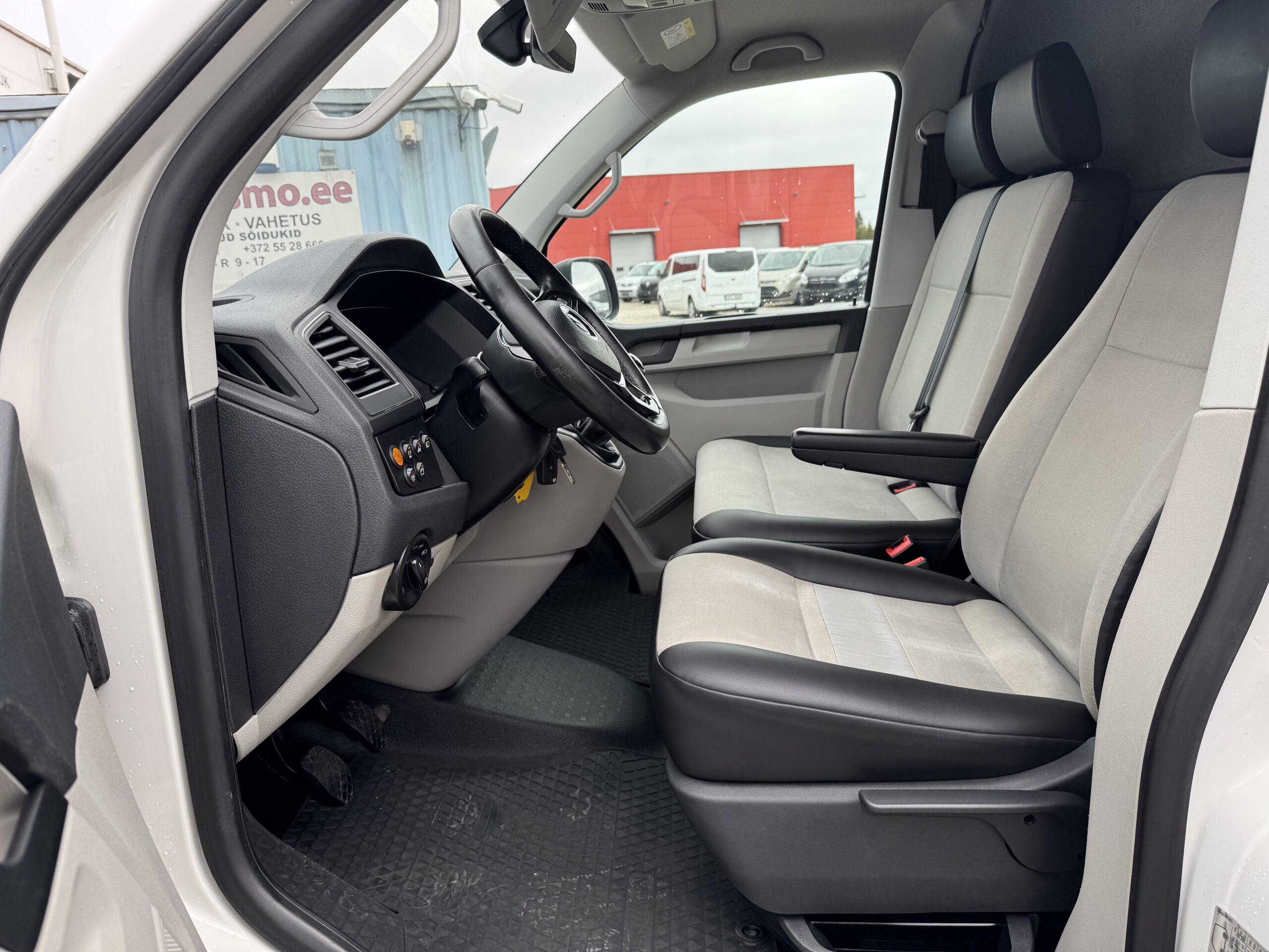 Volkswagen Transporter L2H1 4-Motion 4*4 Serviceline 3.2018