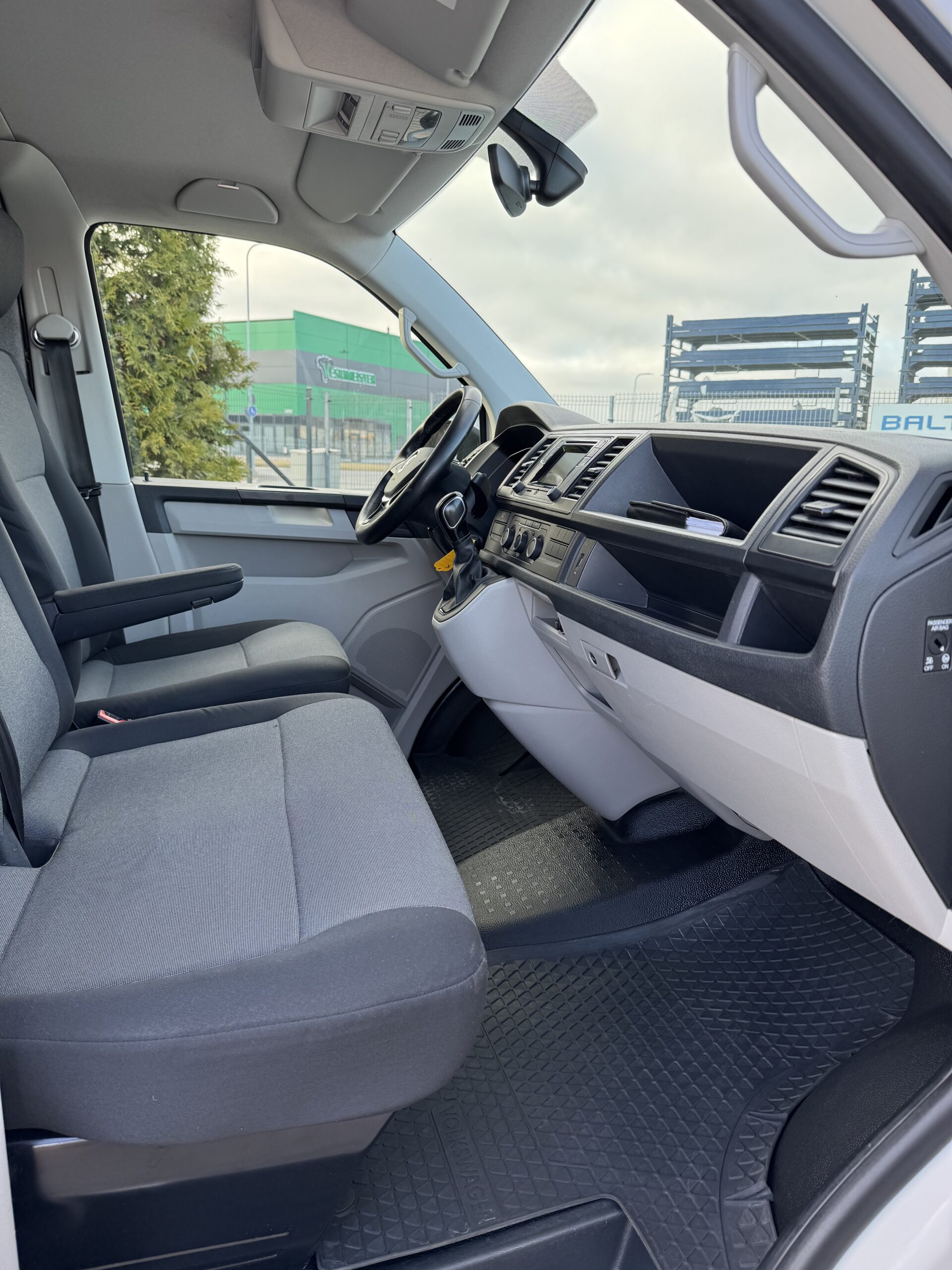 Volkswagen Transporter L2H1 1.2016 Serviceline Dsg