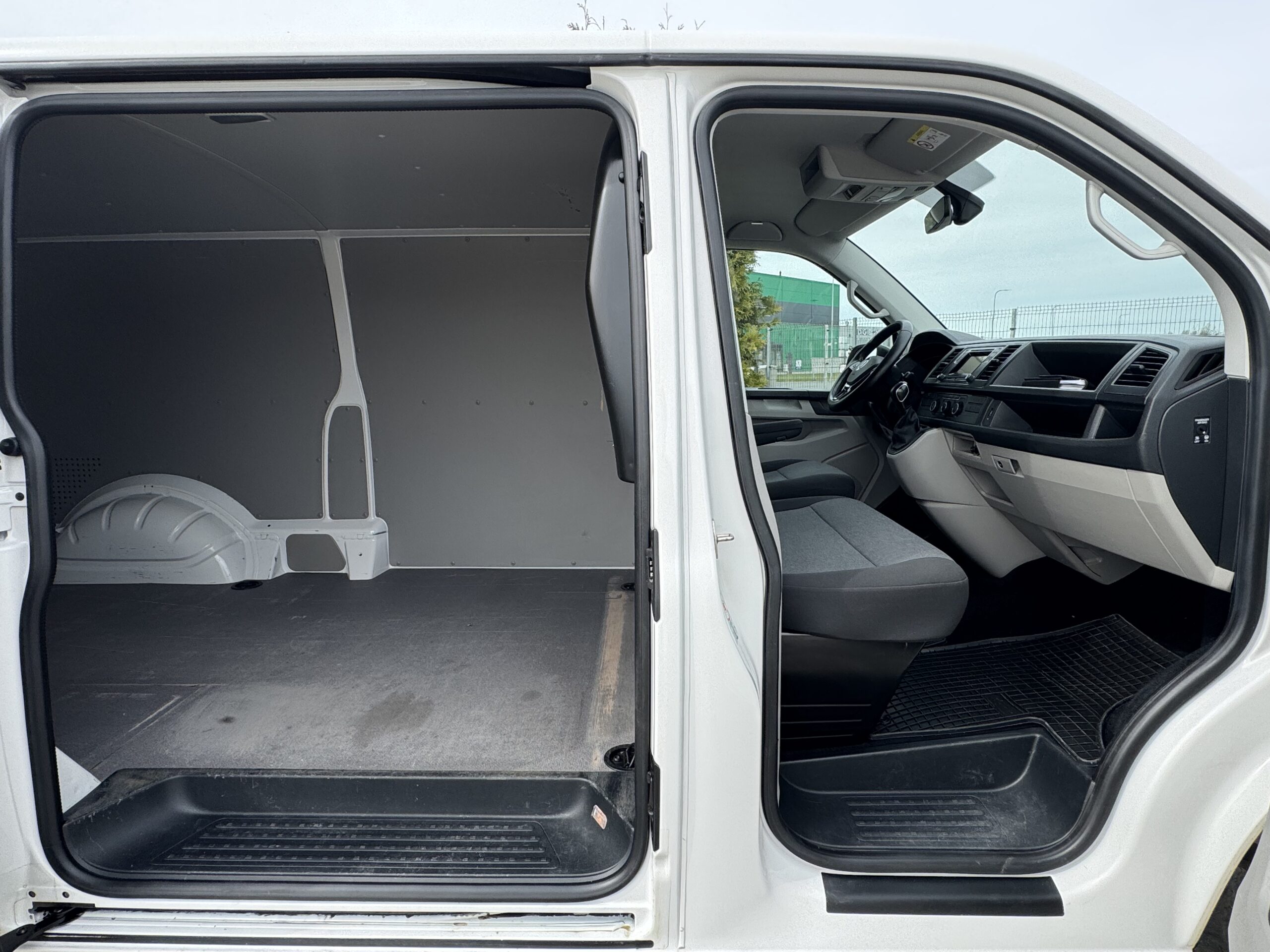 Volkswagen Transporter L2H1 Dsg 7.2017