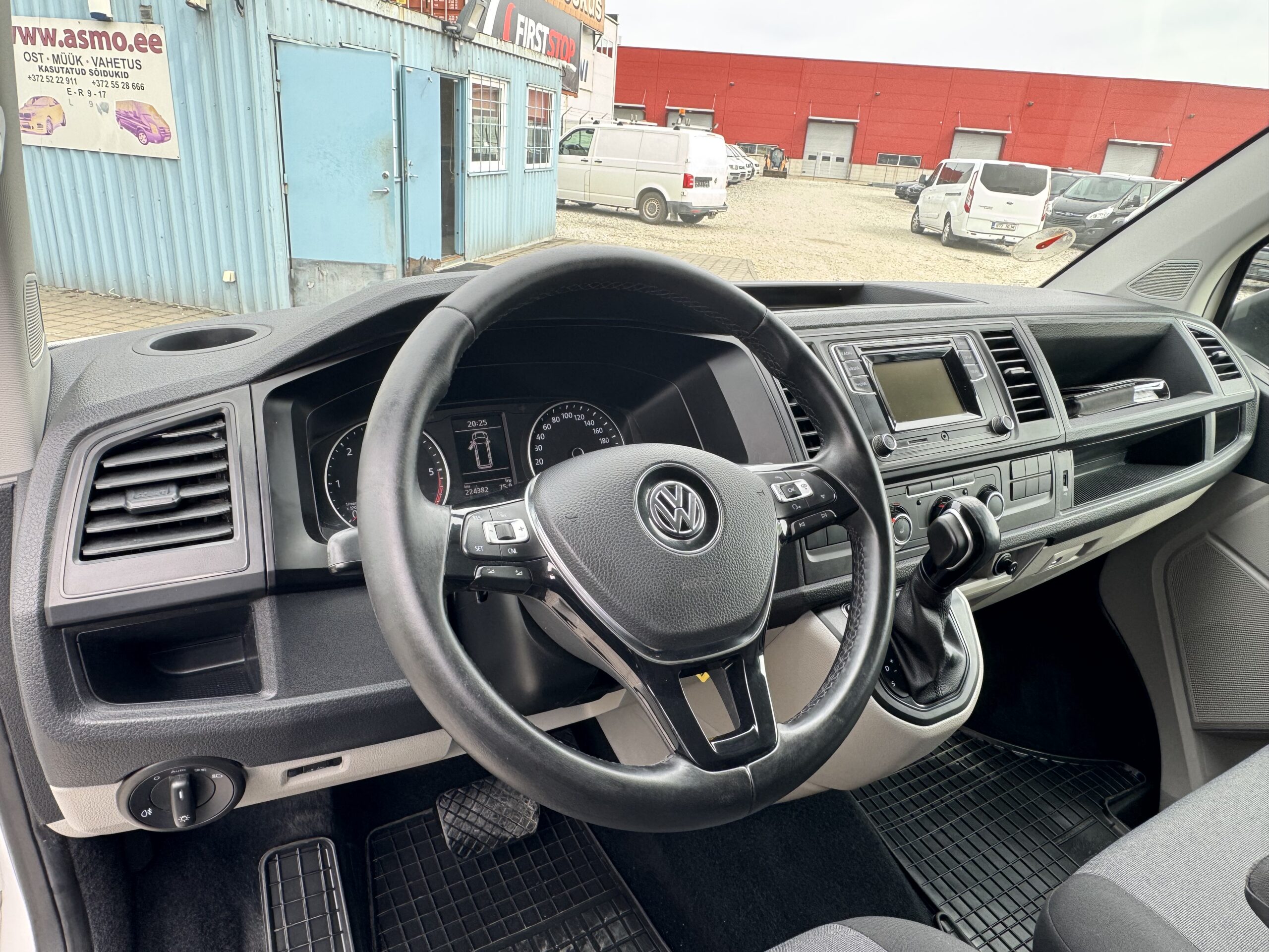 Volkswagen Transporter L2H1 Dsg 7.2017